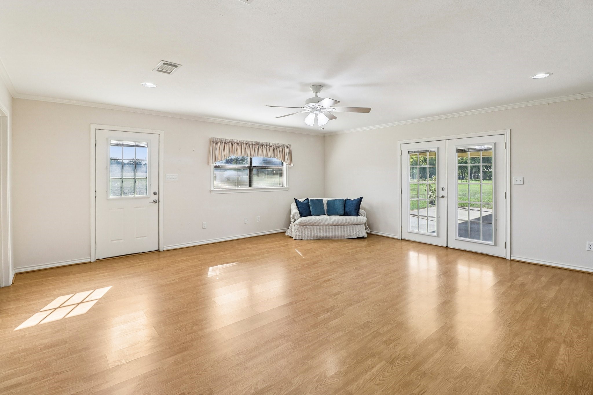 1612 Vz County Road 2801 Mabank TX 75147
