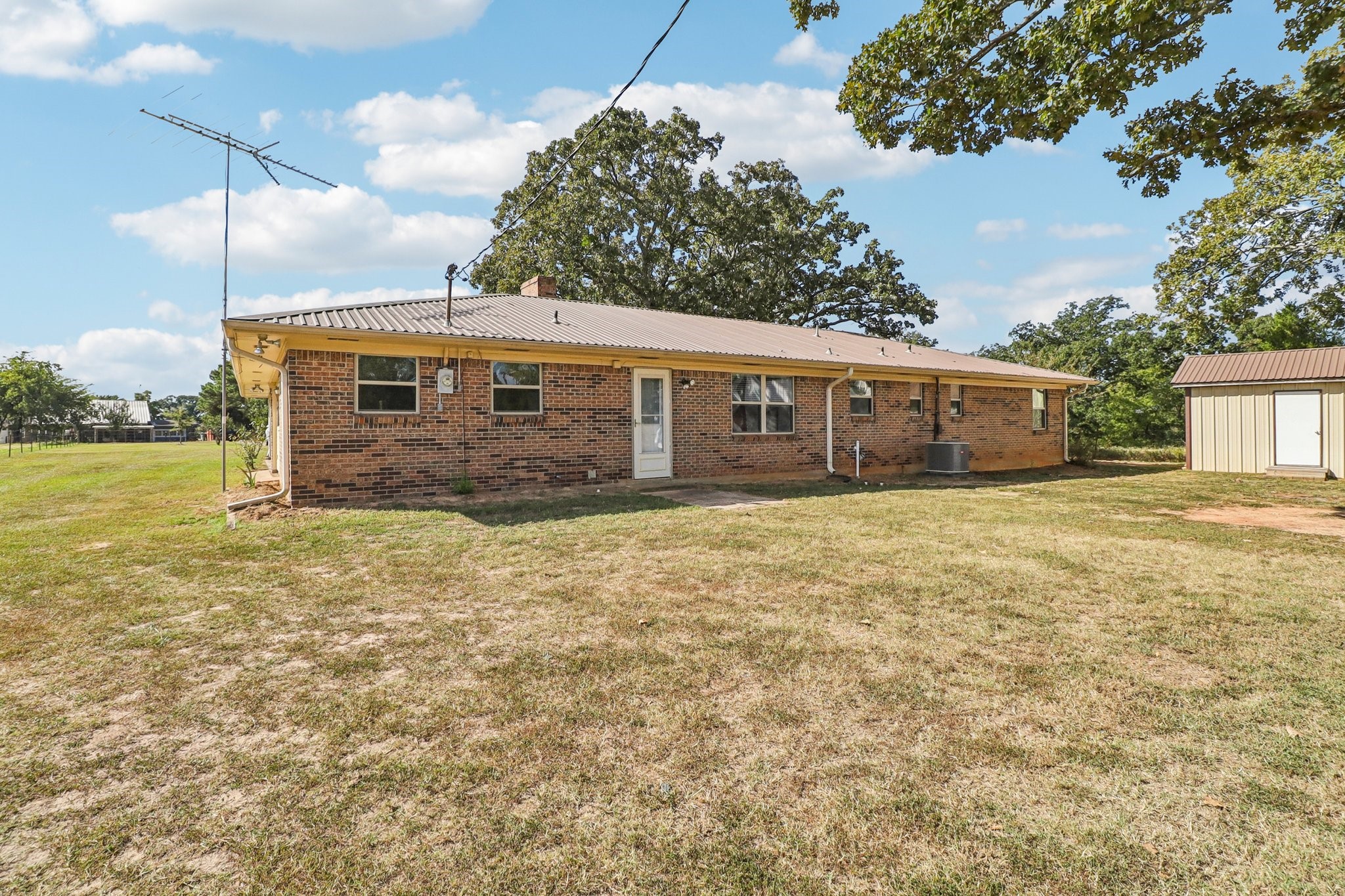 1612 Vz County Road 2801 Mabank TX 75147