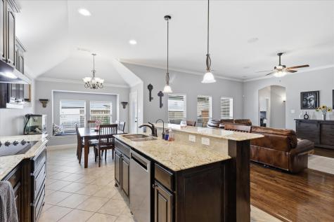 1105 Safrano Street Midlothian TX 76065
