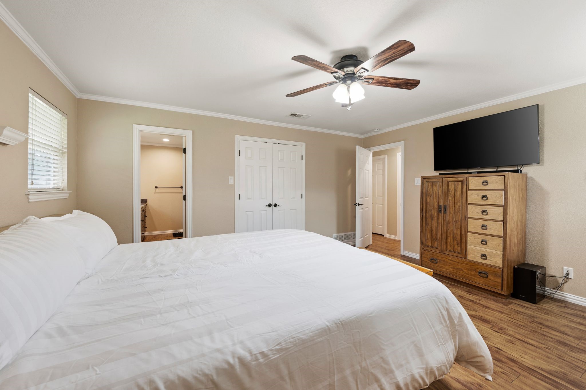 1823 E Cedar Elm Drive Arlington TX 76012