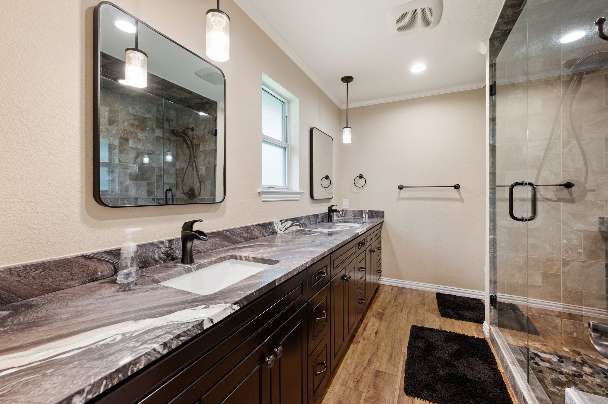1823 E Cedar Elm Drive Arlington TX 76012