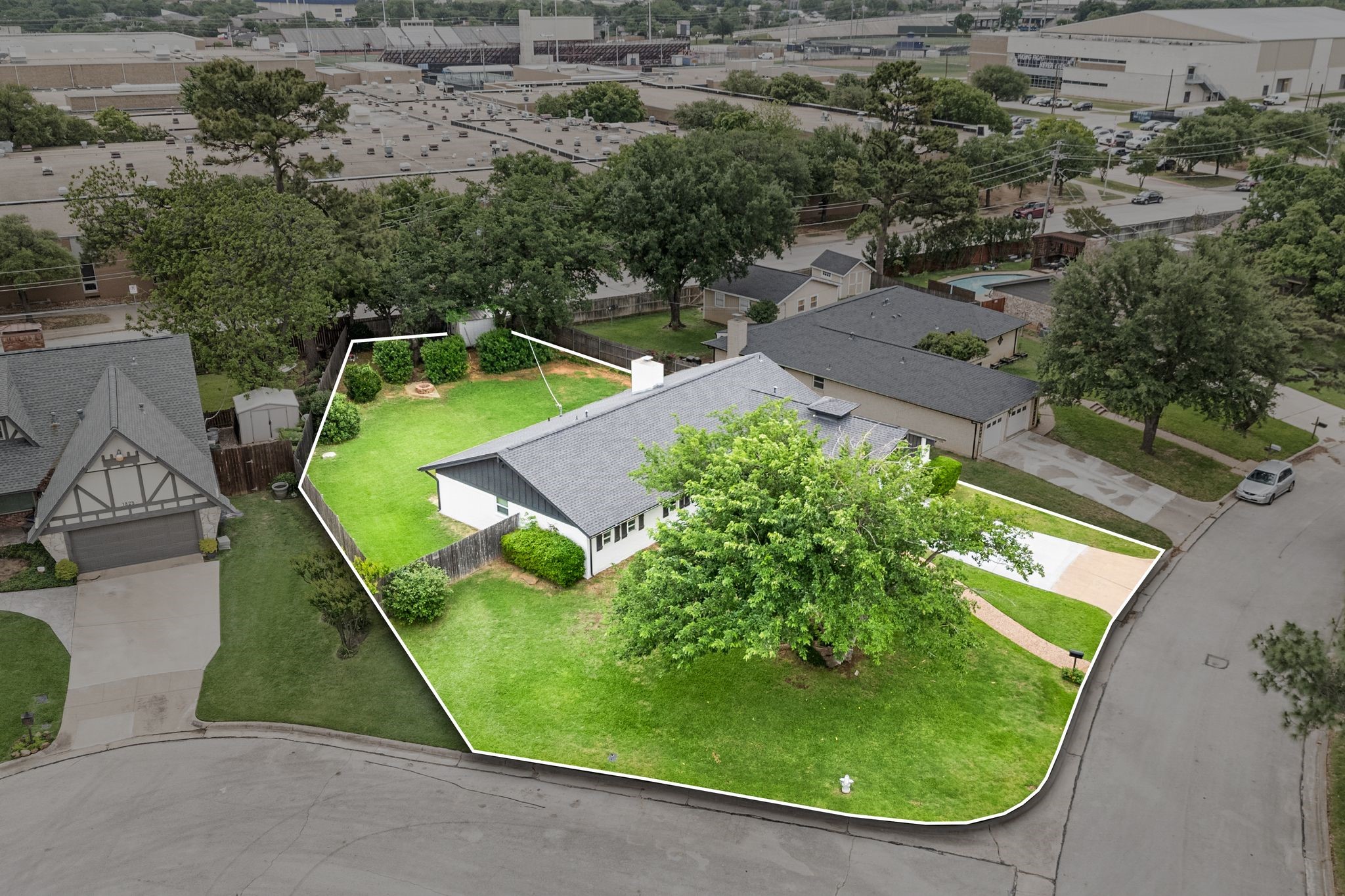1823 E Cedar Elm Drive Arlington TX 76012