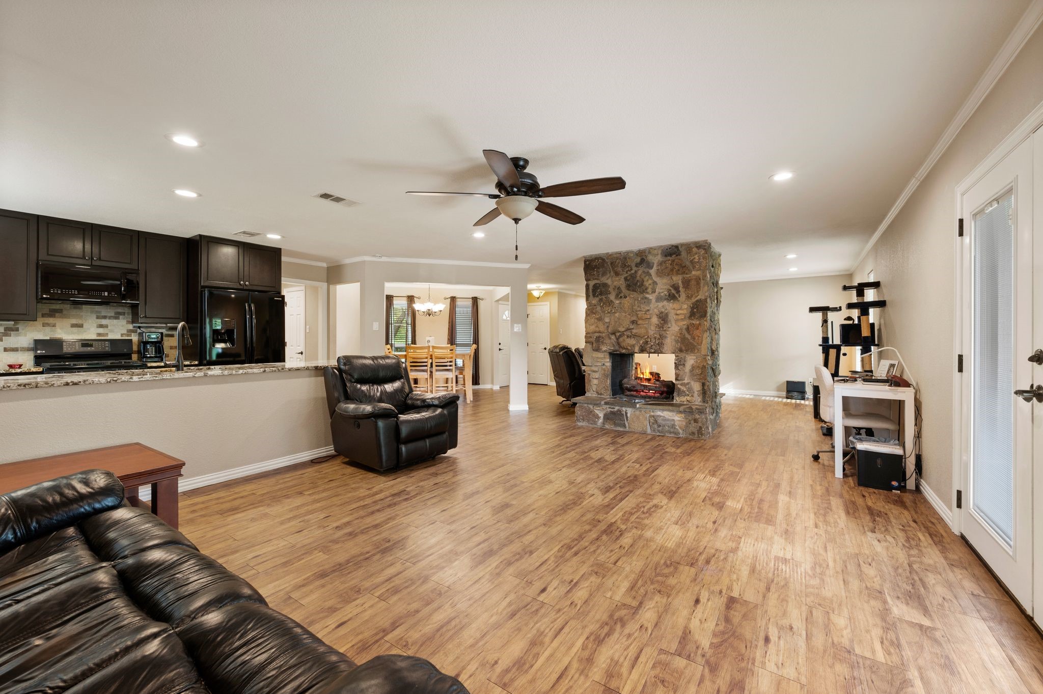 1823 E Cedar Elm Drive Arlington TX 76012
