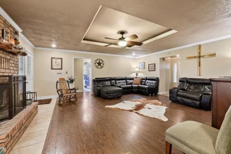 1217 County Road 4705 Leonard TX 75452