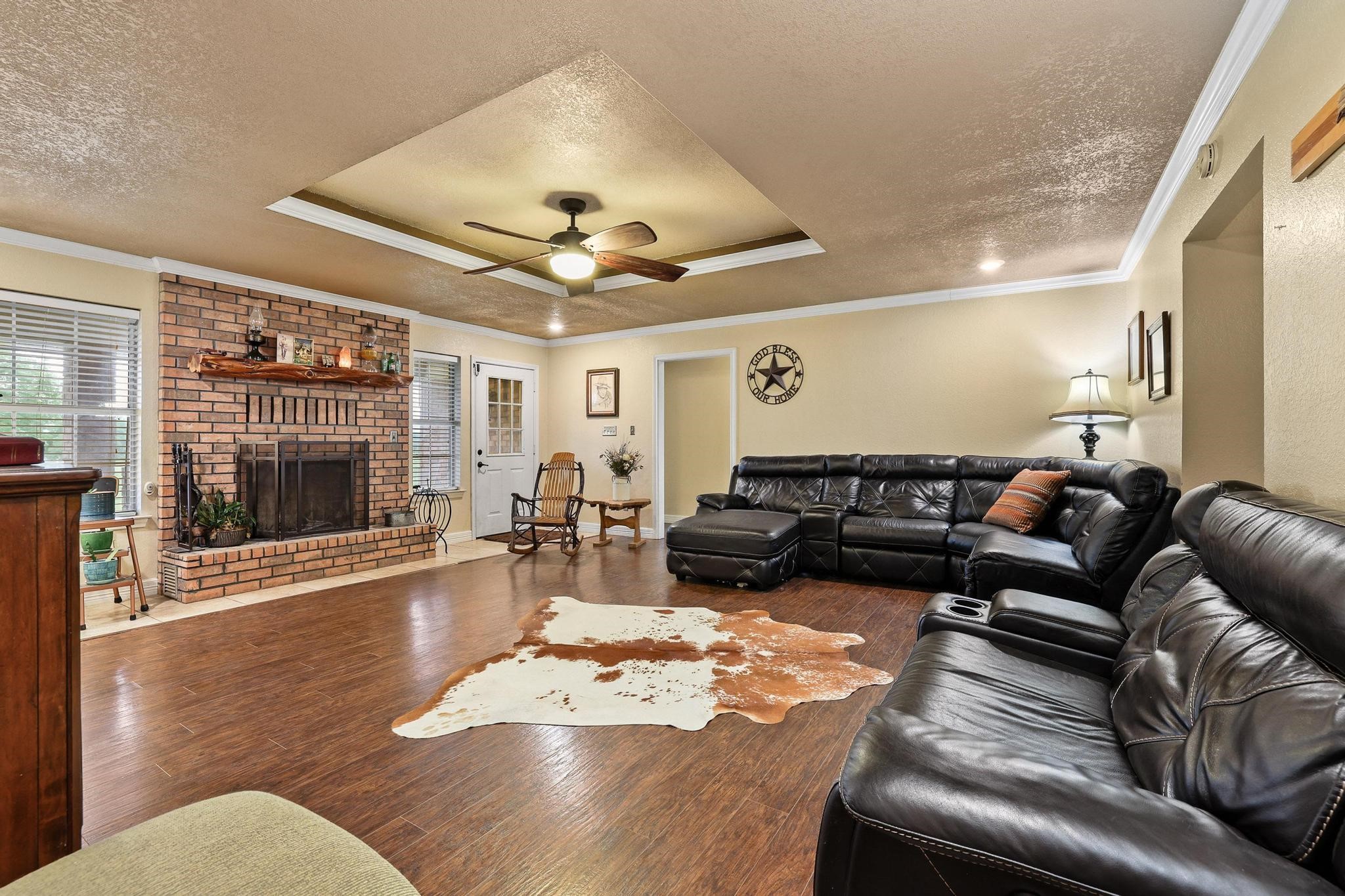 1217 County Road 4705 Leonard TX 75452