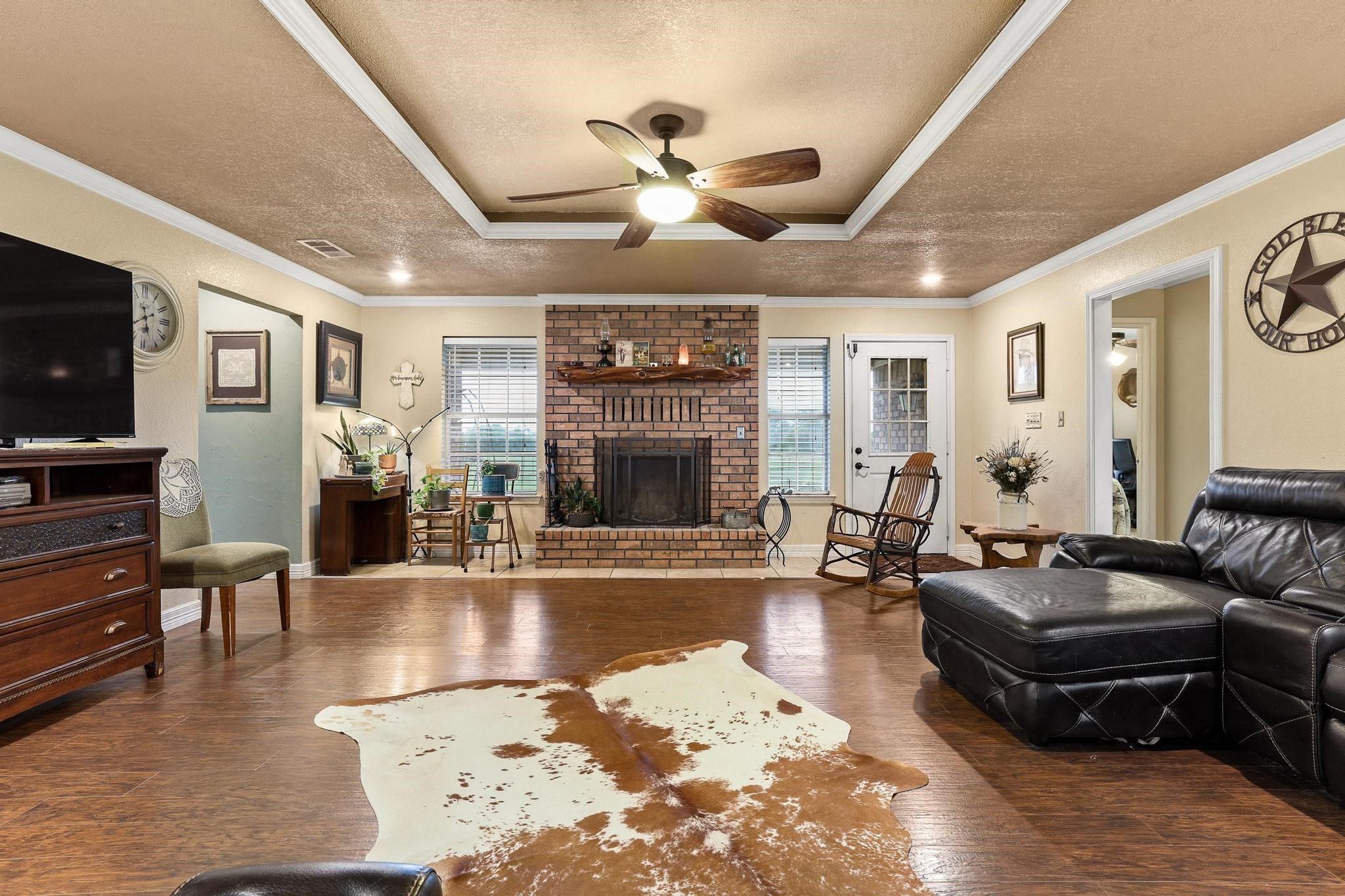 1217 County Road 4705 Leonard TX 75452