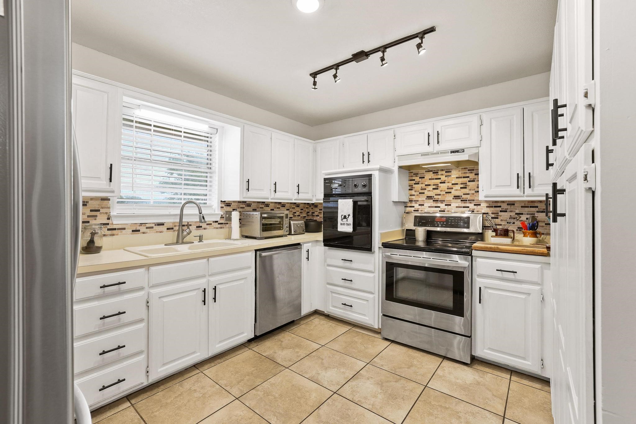1217 County Road 4705 Leonard TX 75452