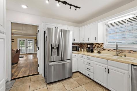 1217 County Road 4705 Leonard TX 75452