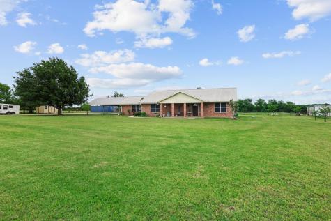 1217 County Road 4705 Leonard TX 75452