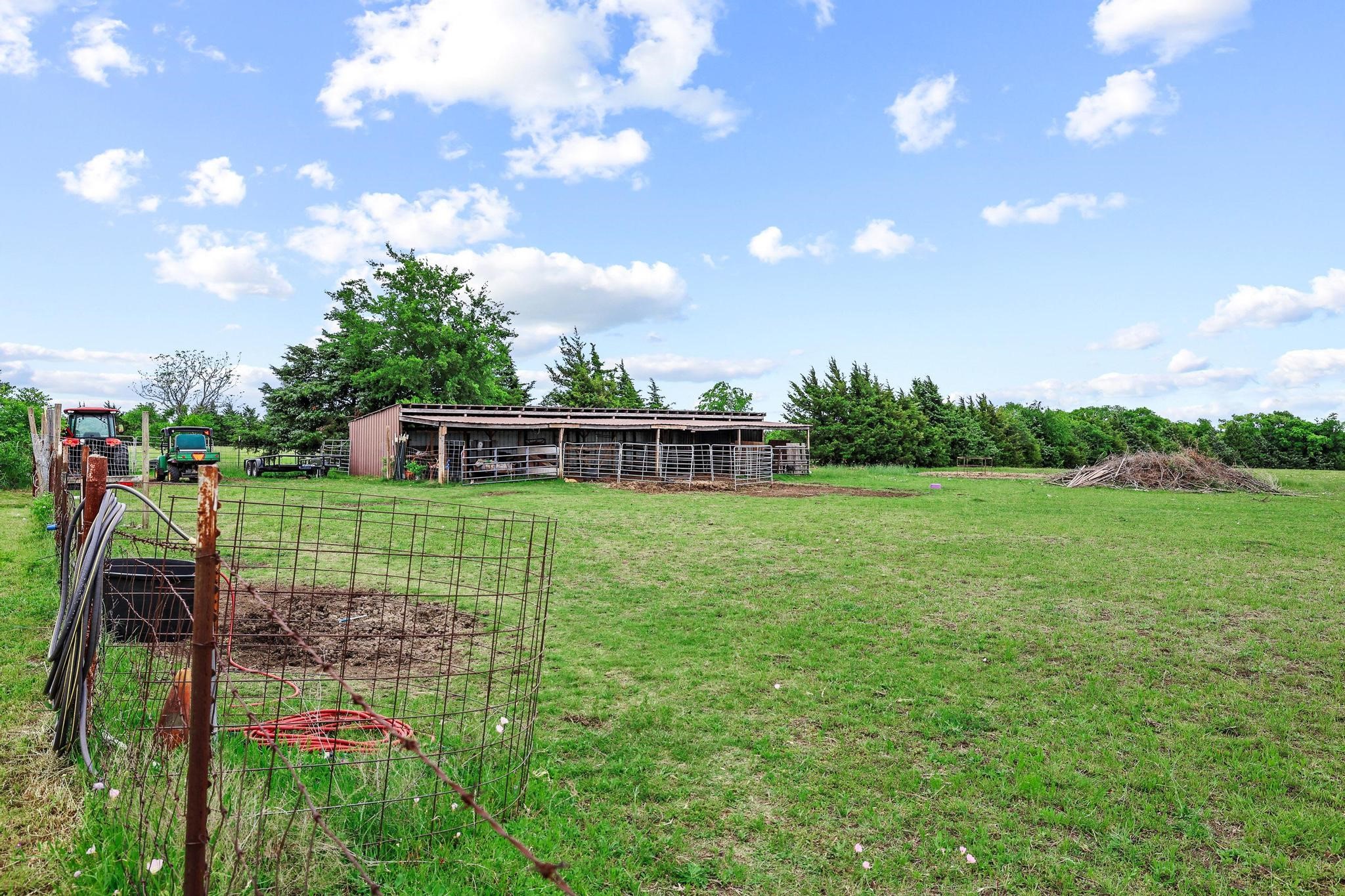 1217 County Road 4705 Leonard TX 75452