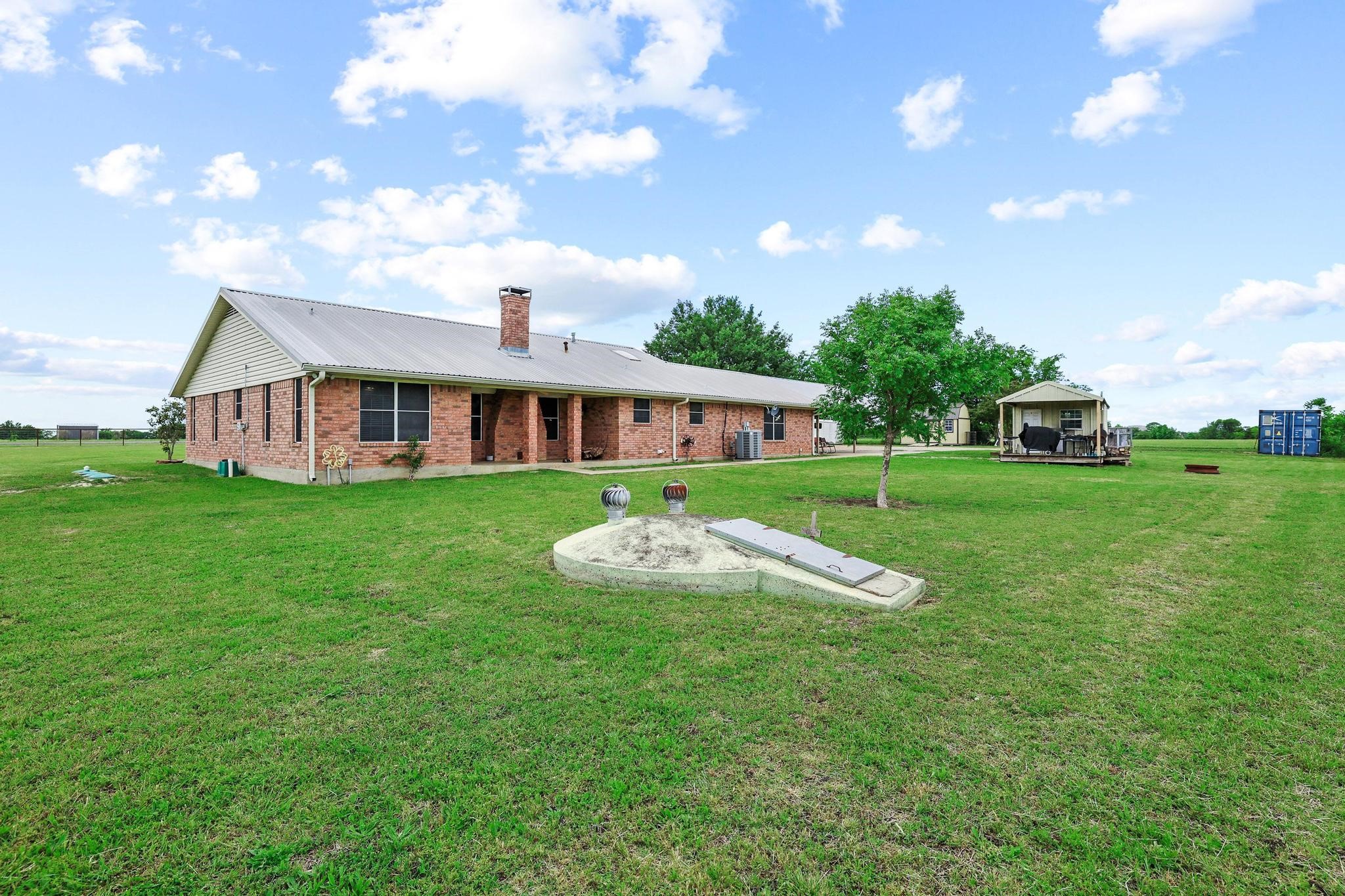 1217 County Road 4705 Leonard TX 75452