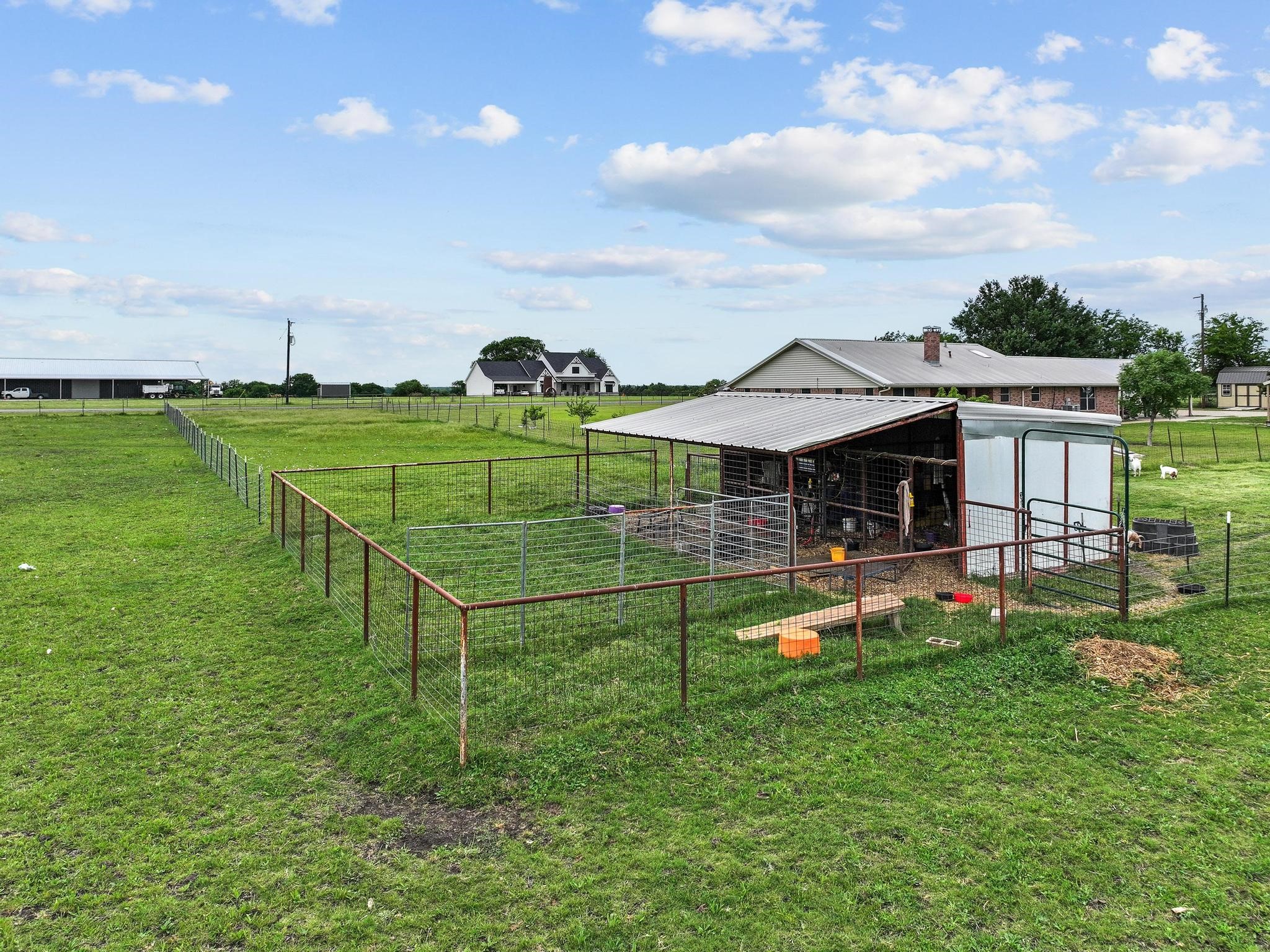 1217 County Road 4705 Leonard TX 75452
