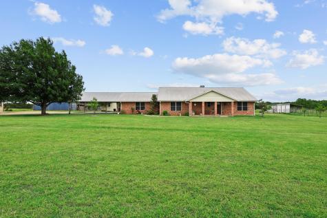 1217 County Road 4705 Leonard TX 75452