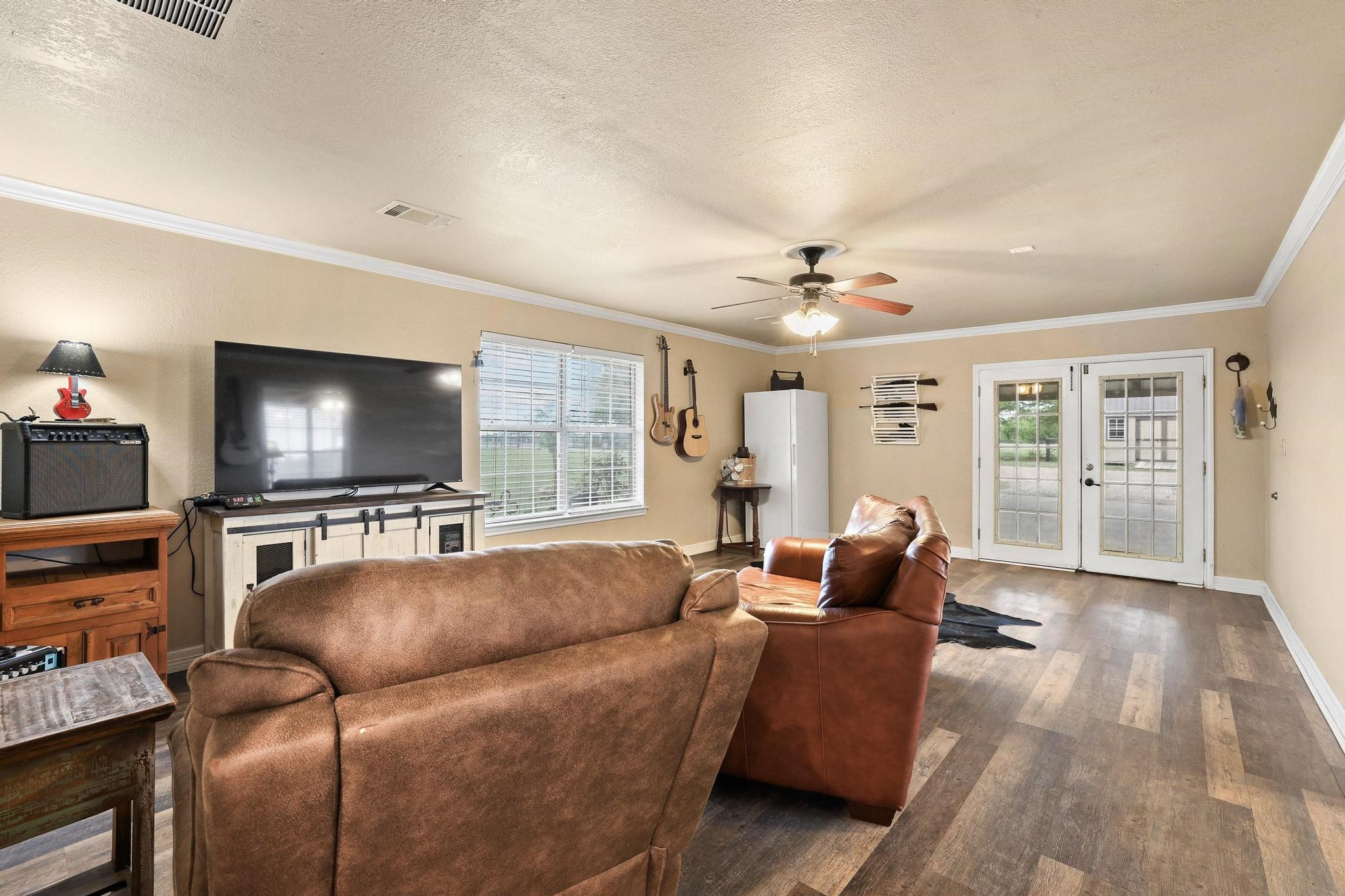 1217 County Road 4705 Leonard TX 75452