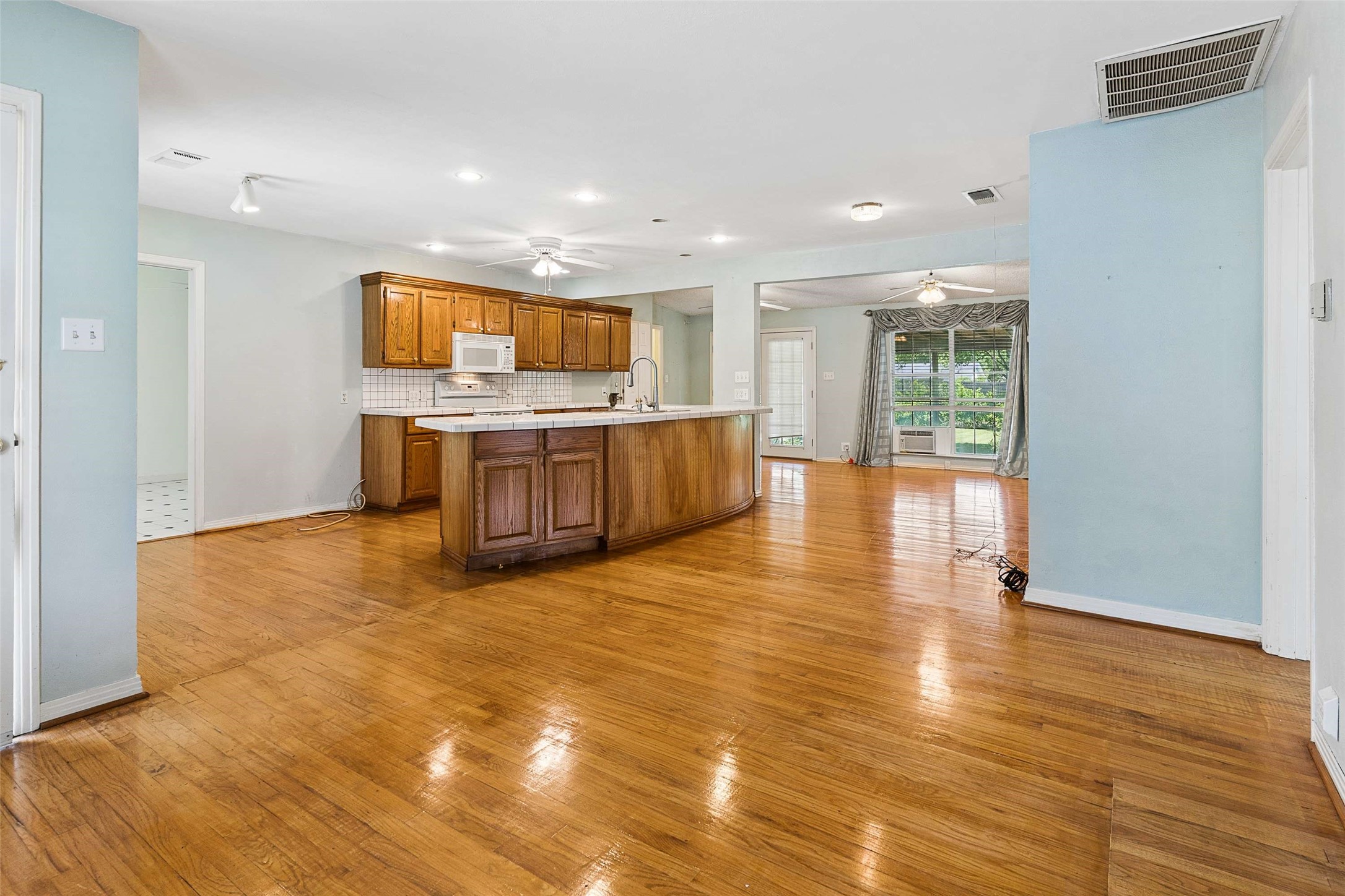2225 Brooks Street Garland TX 75041