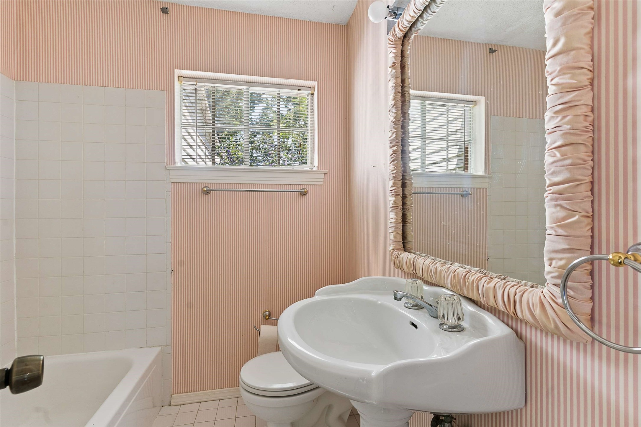 2225 Brooks Street Garland TX 75041