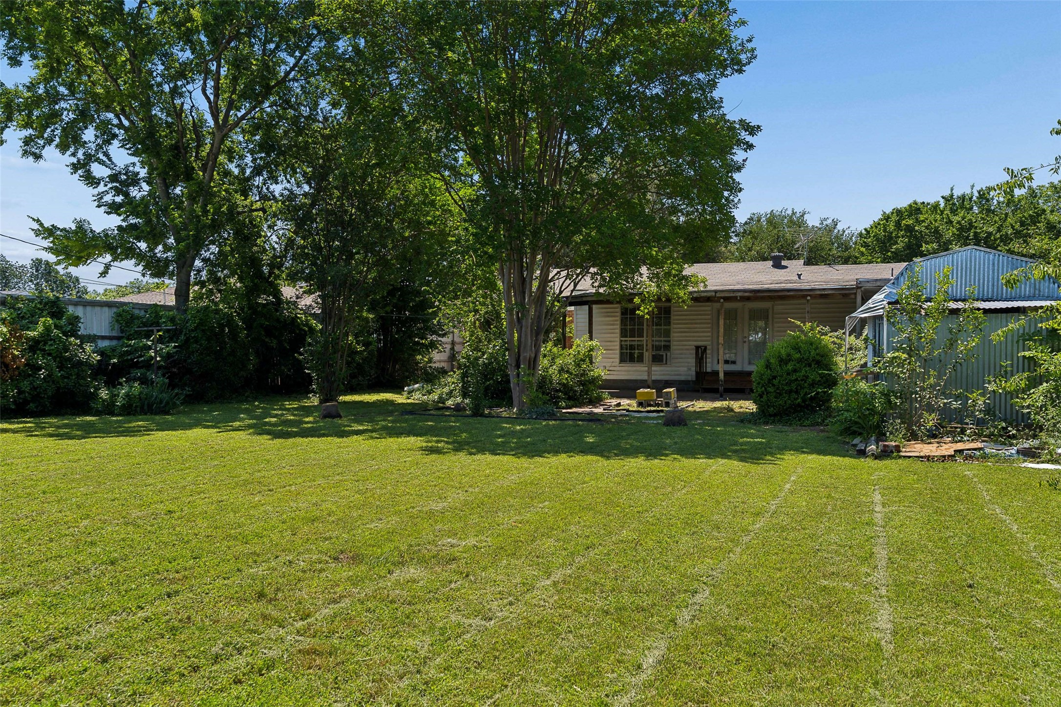 2225 Brooks Street Garland TX 75041
