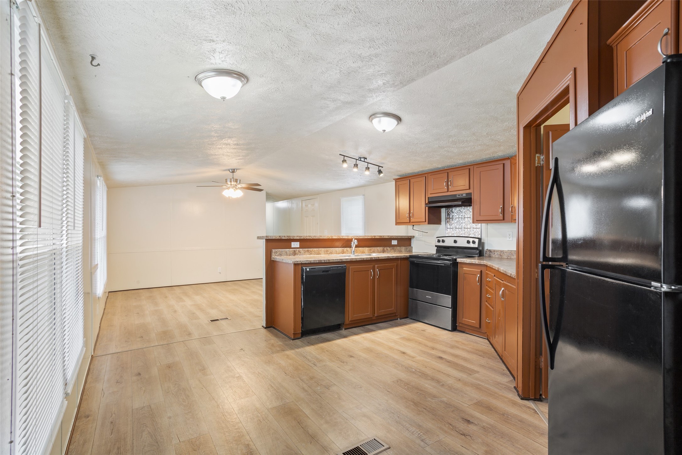 120 Lcr 632 Groesbeck TX 76642