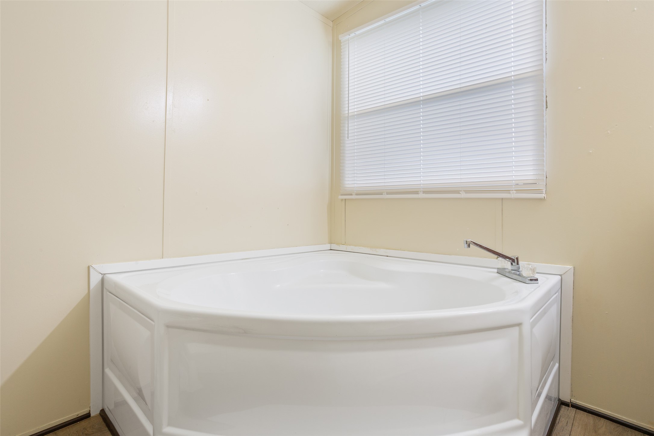 120 Lcr 632 Groesbeck TX 76642