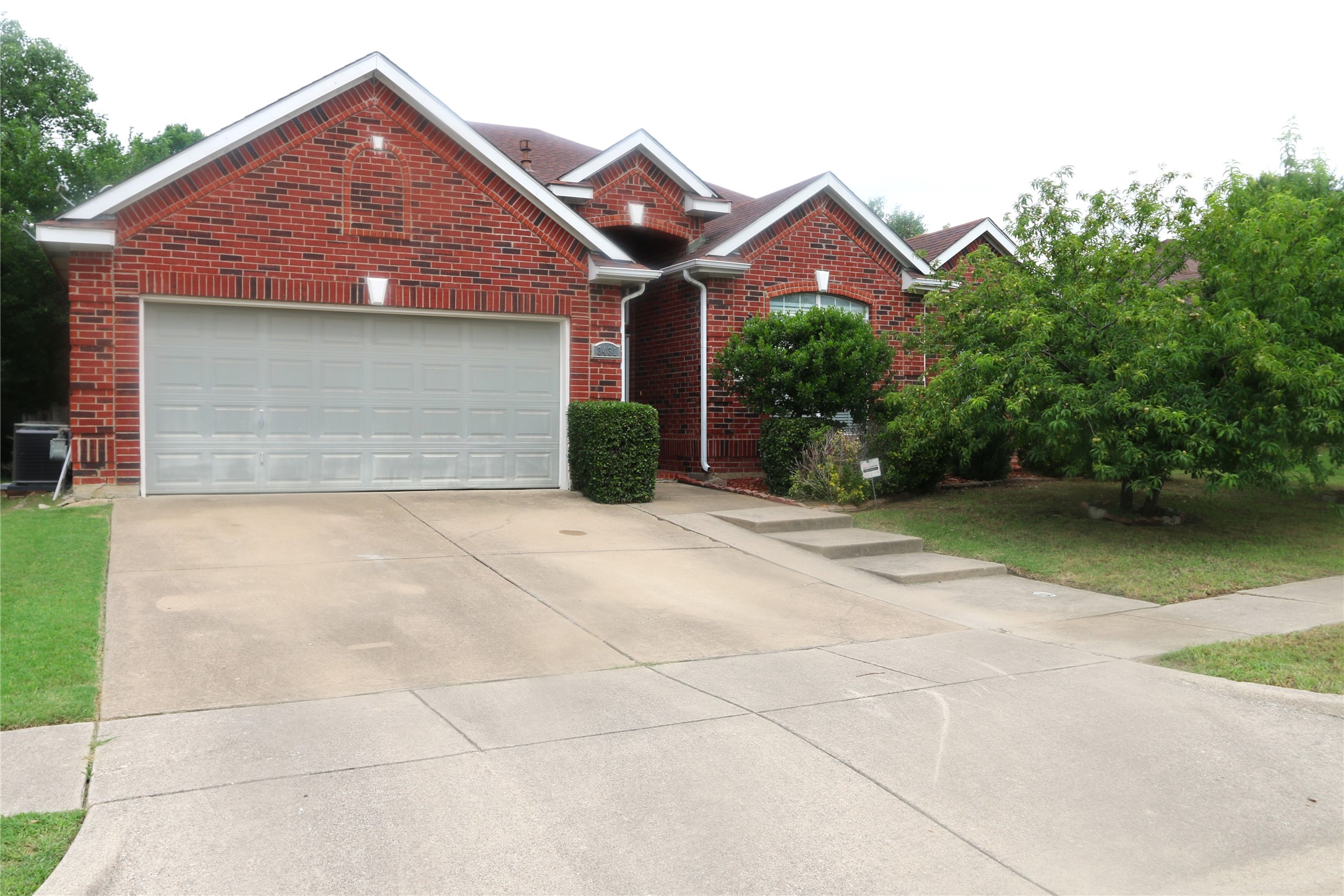 3431 Parham Drive Grand Prairie TX 75052