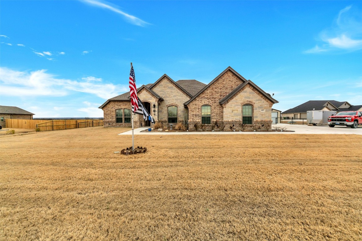 689 County Road 3341 Paradise TX 76073