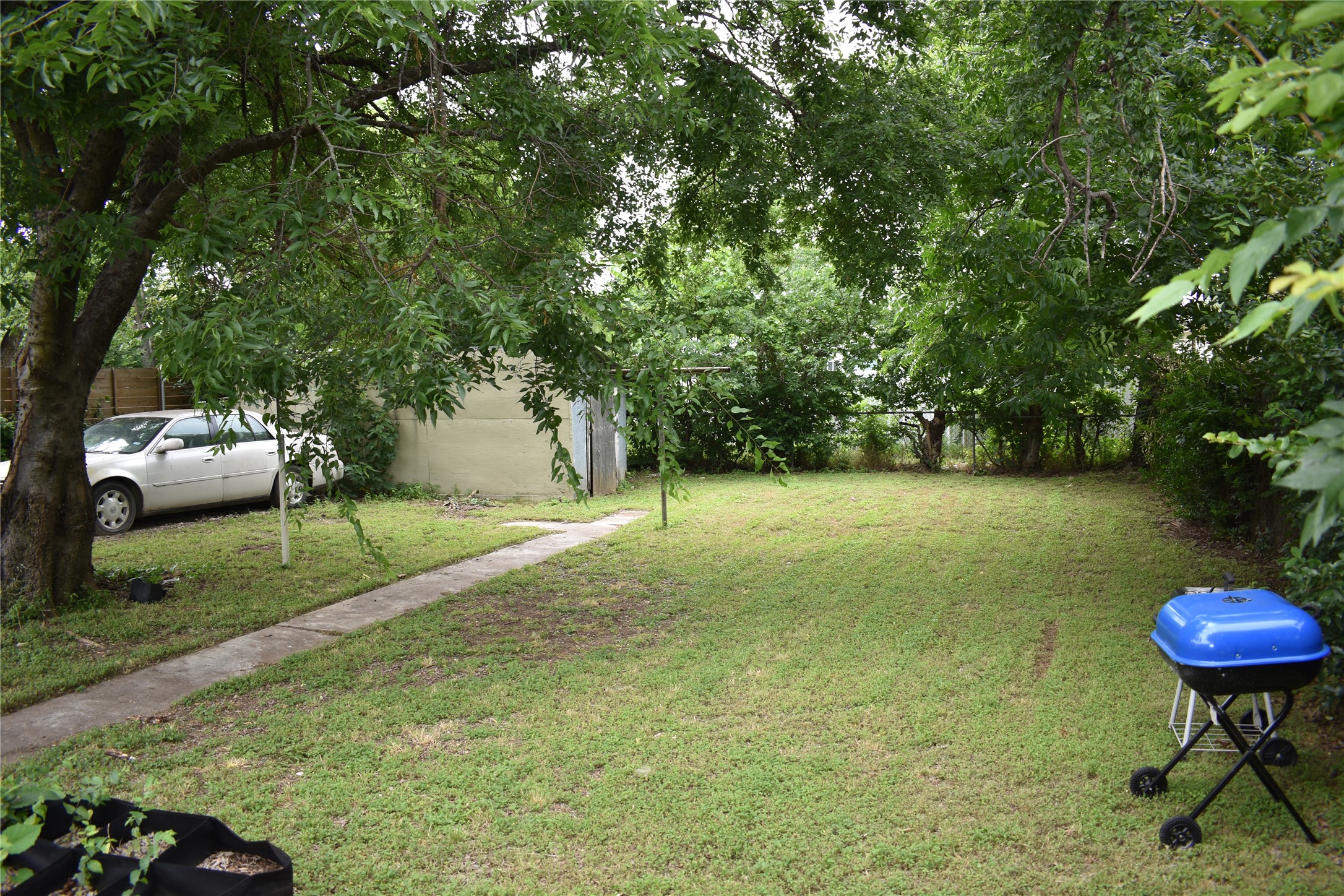 811 Buckalew Street Dallas TX 75208