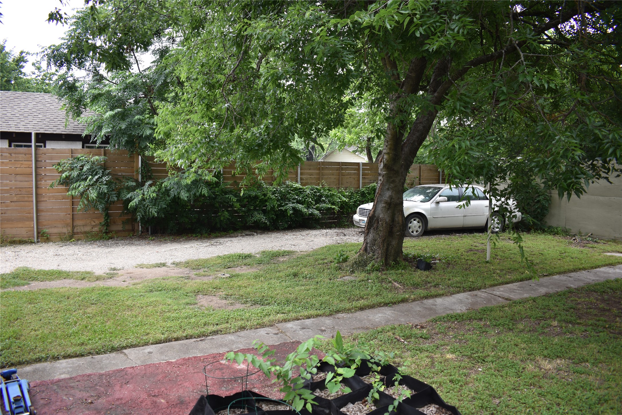 811 Buckalew Street Dallas TX 75208