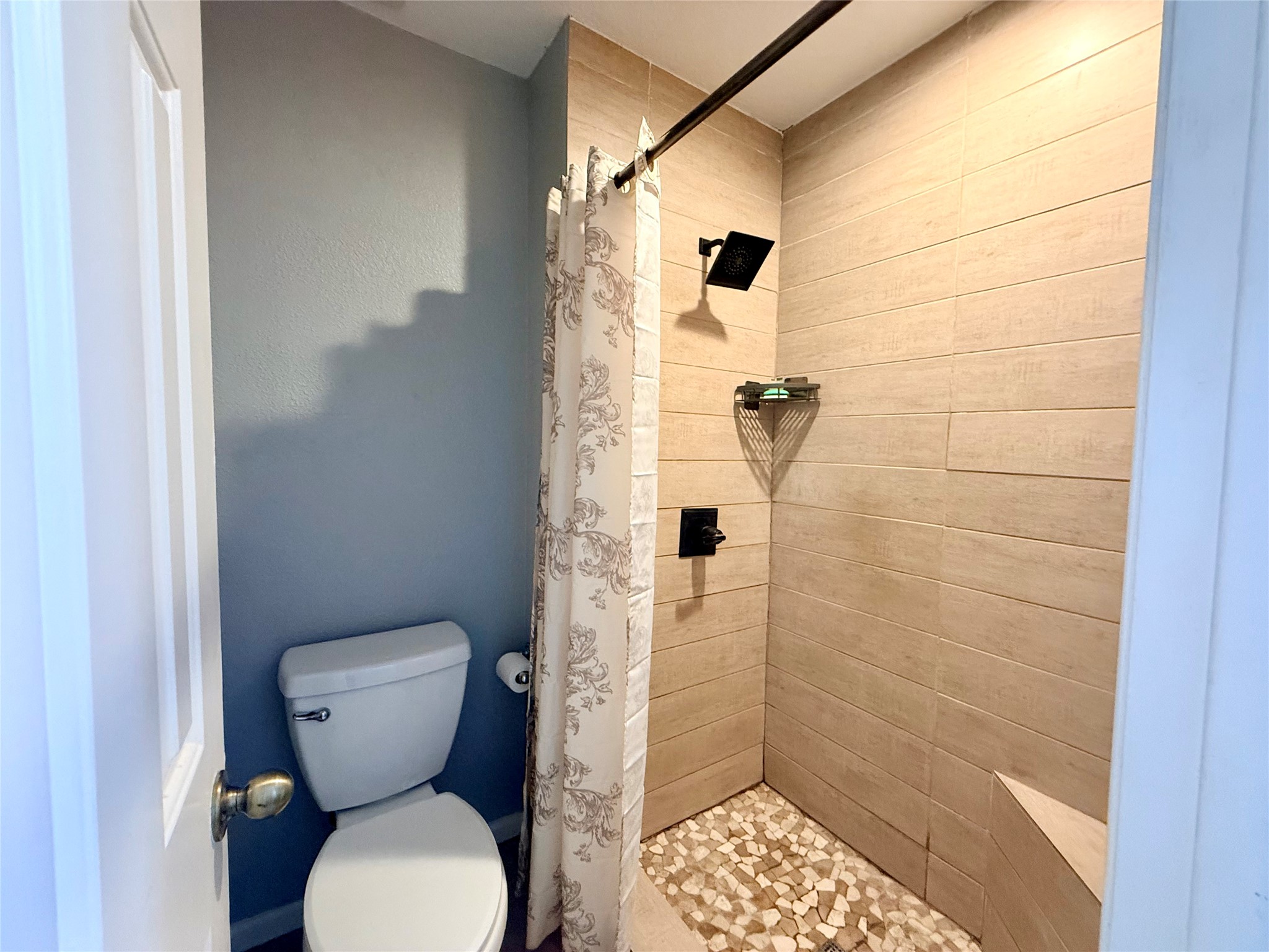 2004 Eastbrook Circle Mesquite TX 75150
