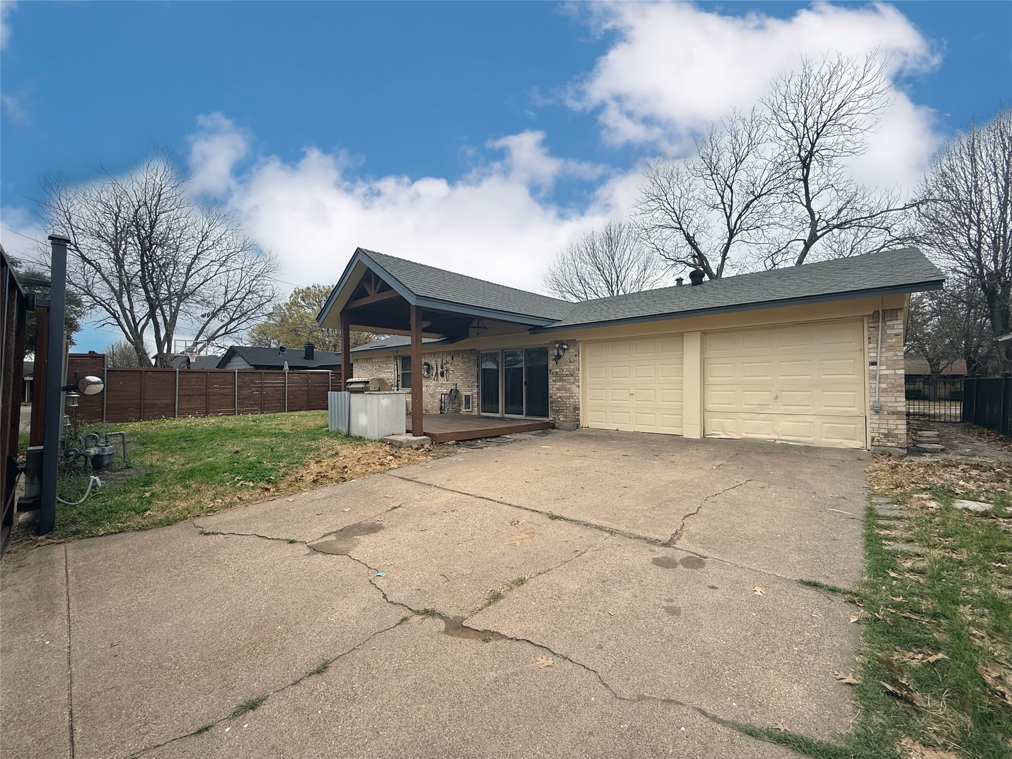 2004 Eastbrook Circle Mesquite TX 75150