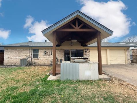 2004 Eastbrook Circle Mesquite TX 75150