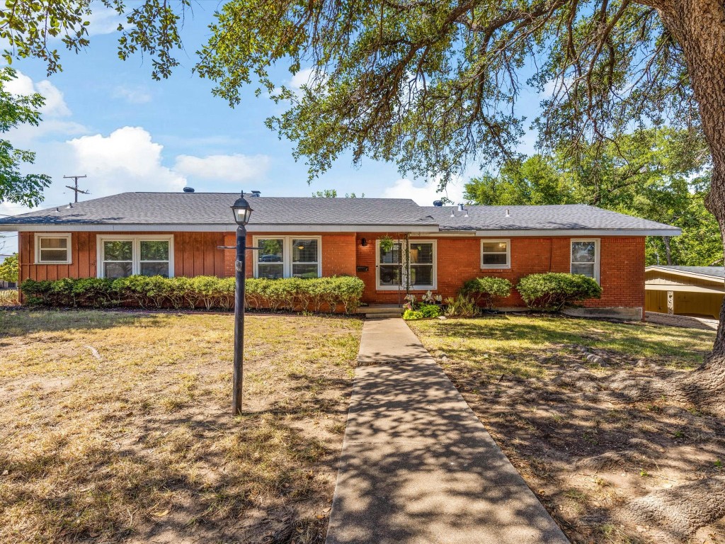 6566 Darwood Avenue Fort Worth TX 76116