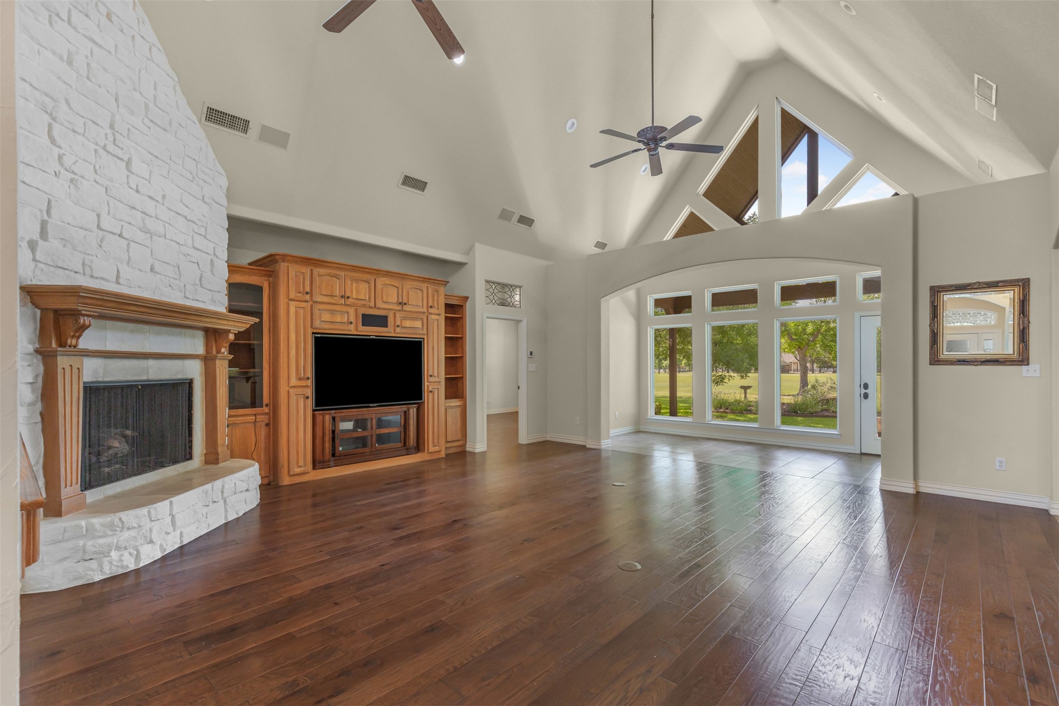 5809 Nutcracker Drive Granbury TX 76049