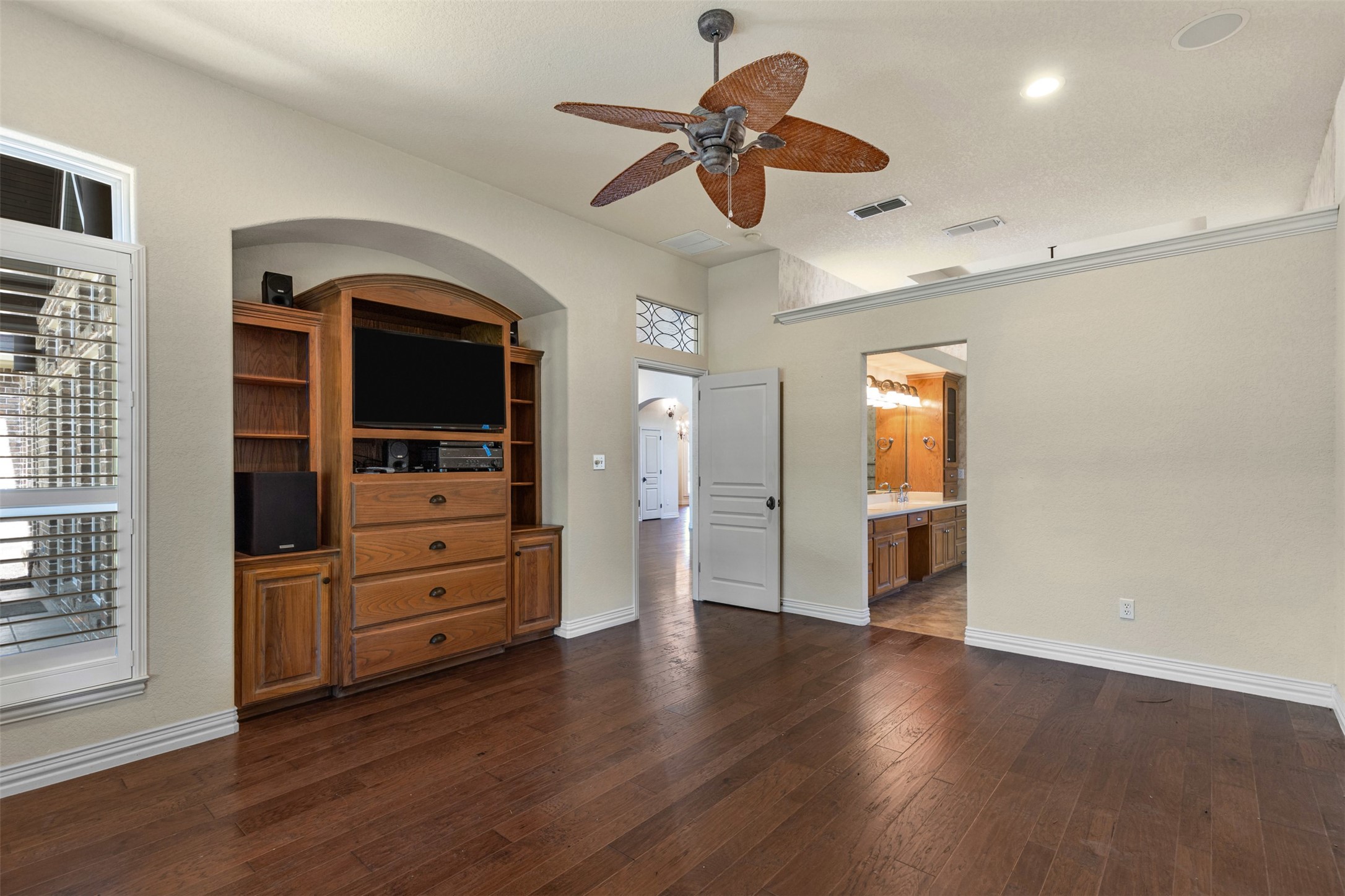 5809 Nutcracker Drive Granbury TX 76049