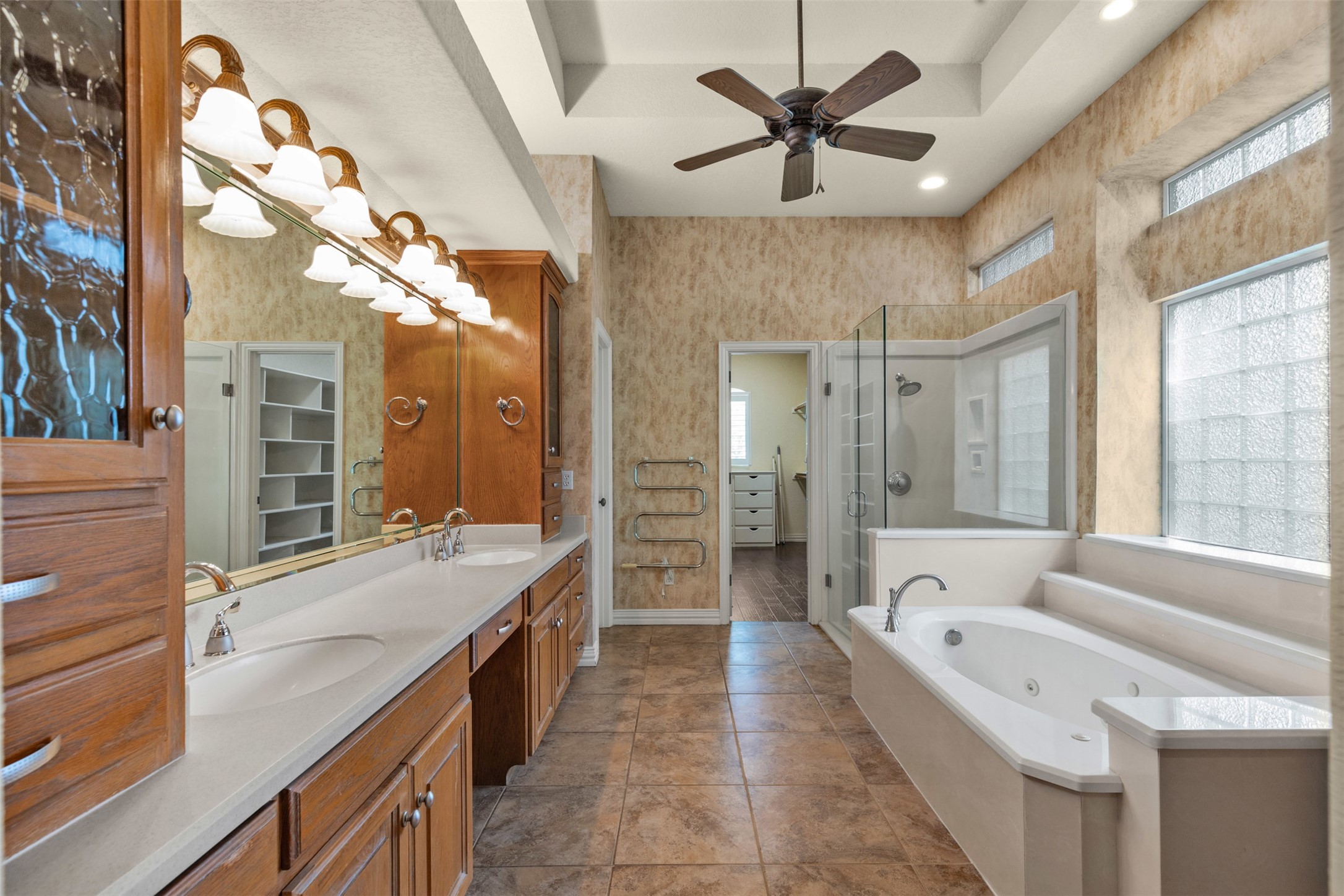 5809 Nutcracker Drive Granbury TX 76049
