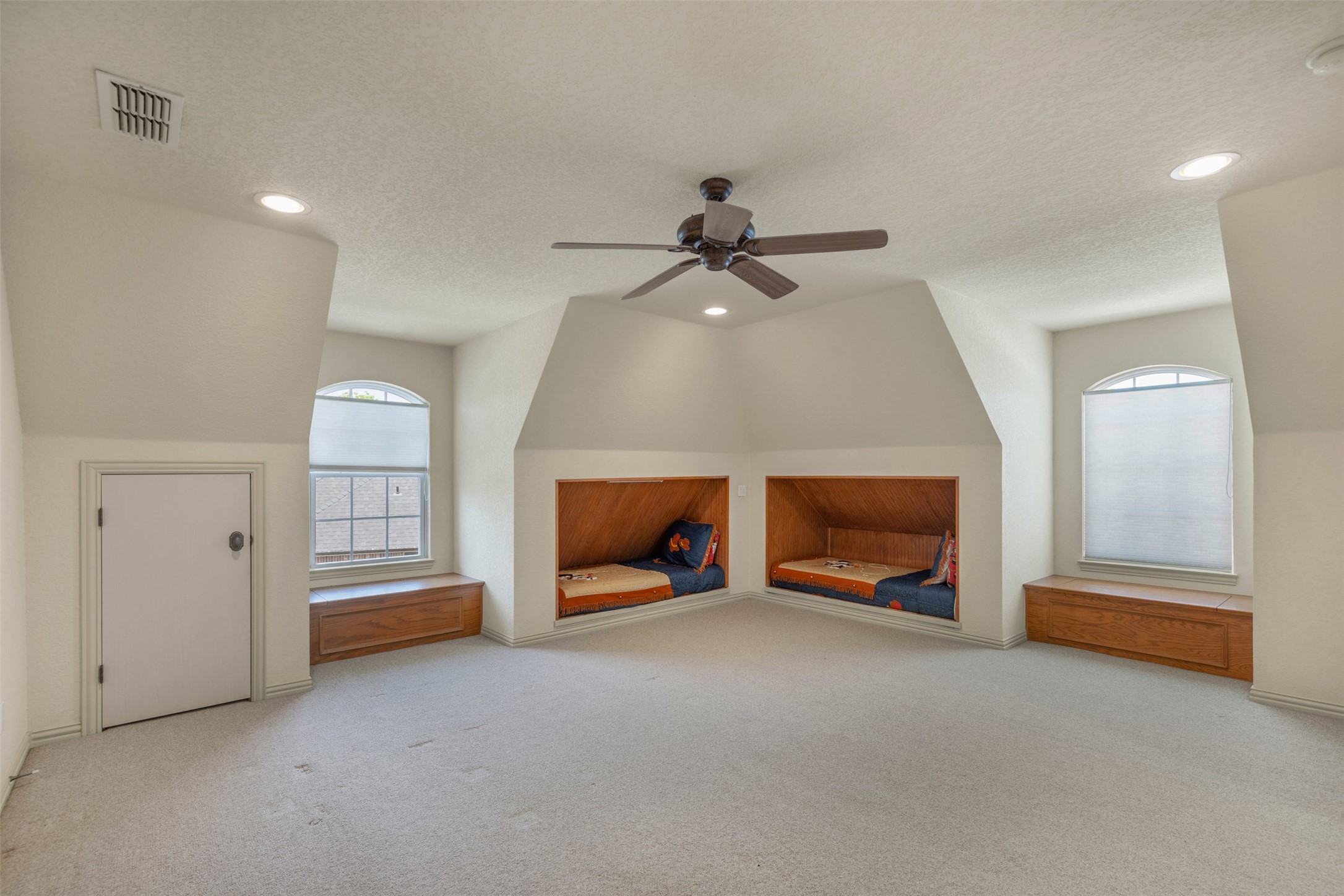 5809 Nutcracker Drive Granbury TX 76049
