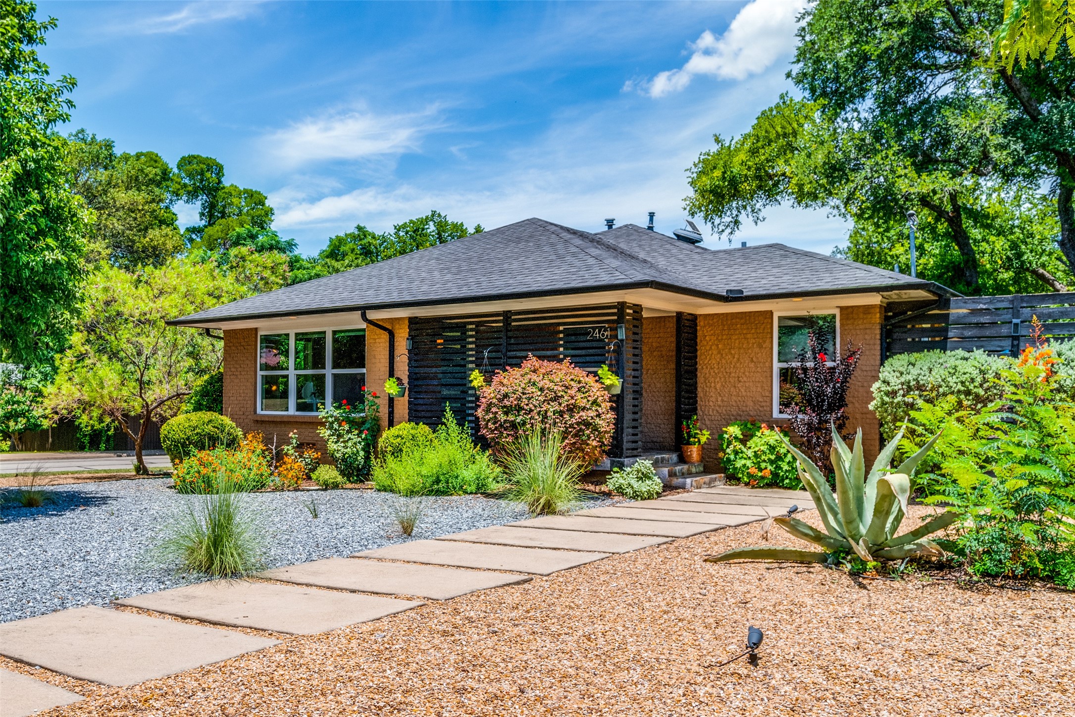 Dallas TX, 2461 Southwood Drive