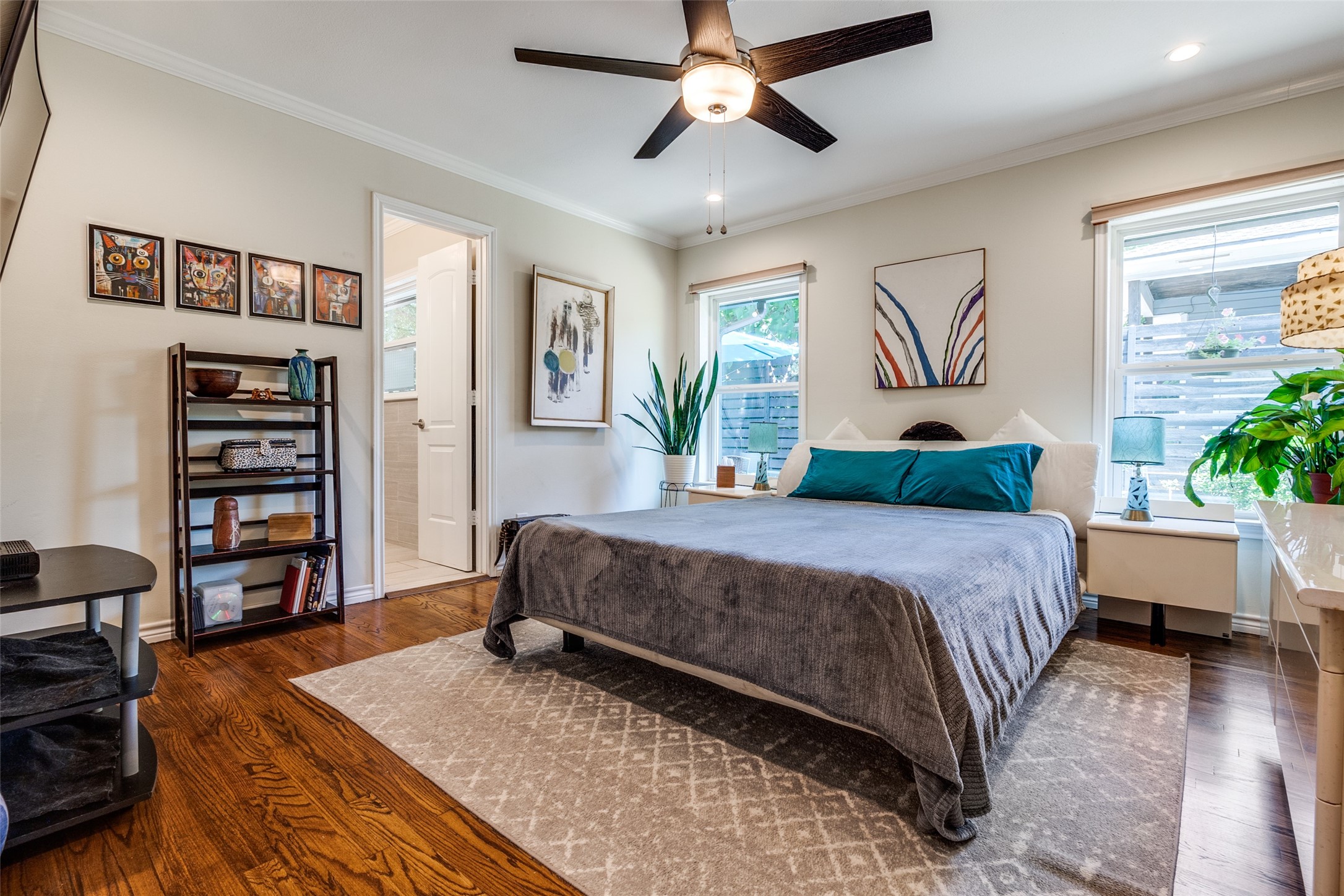2461 Southwood Drive Dallas TX 75233