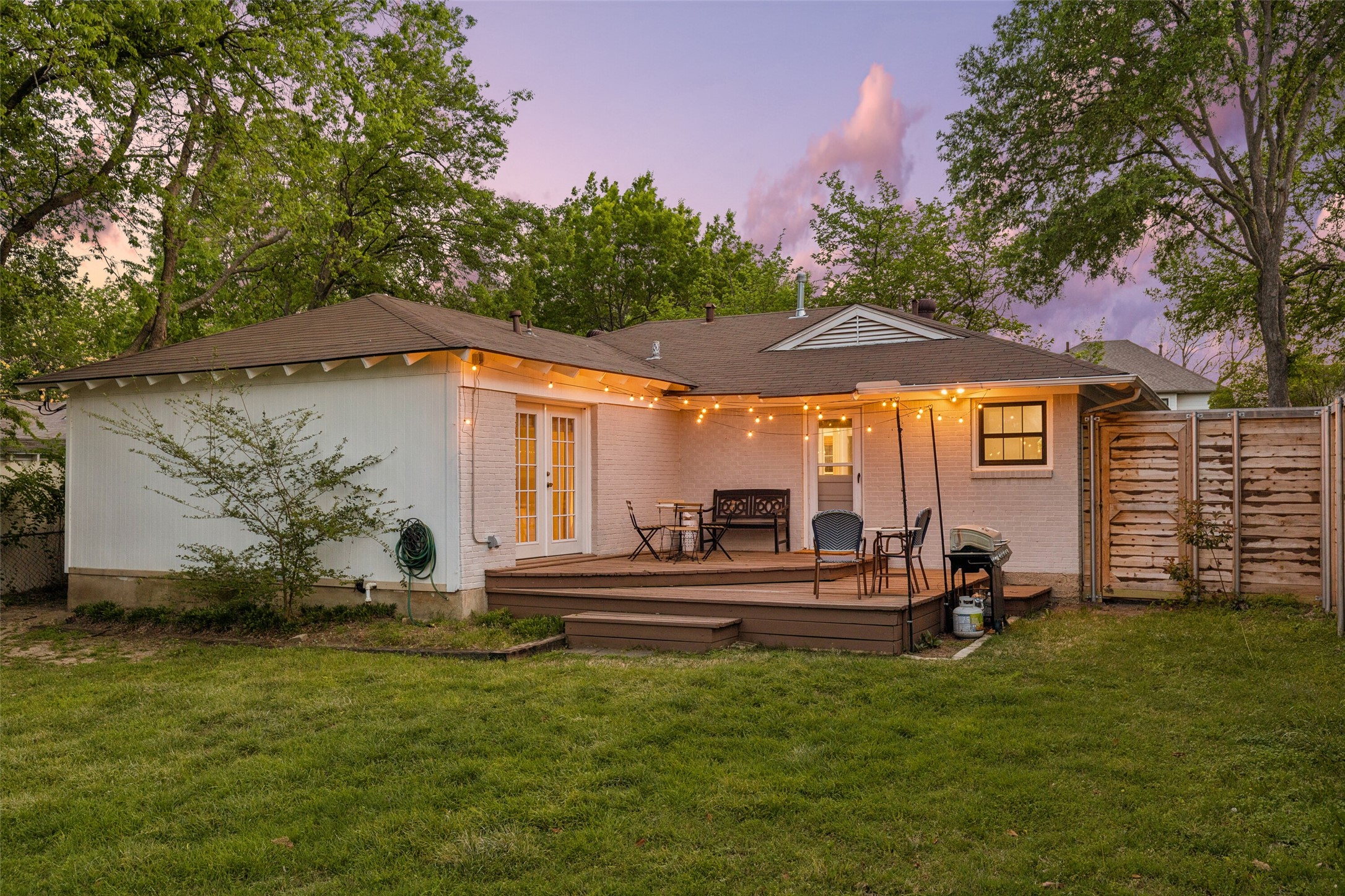 608 Coolair Drive Dallas TX 75218