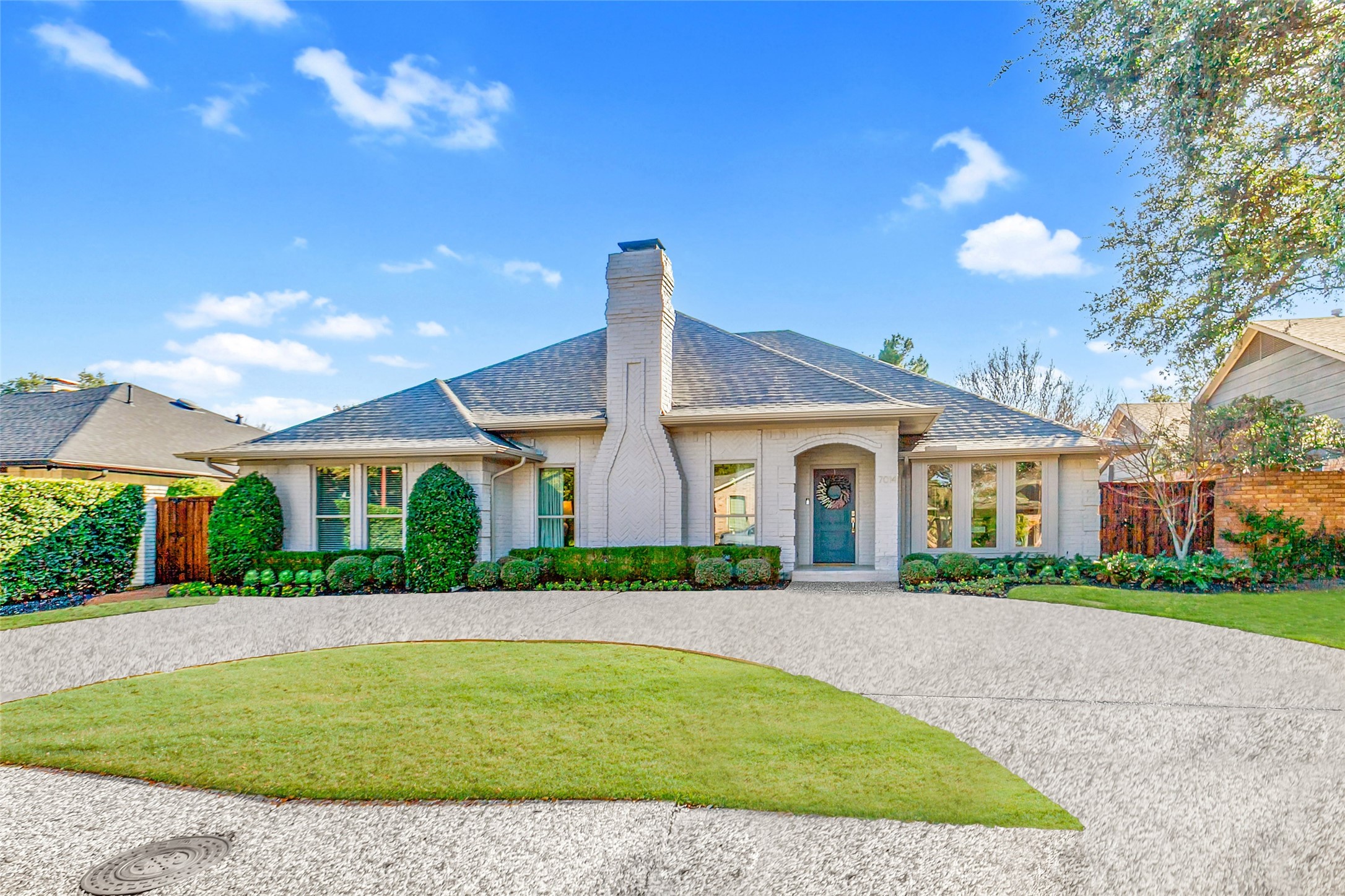 7014 Deloache Avenue Dallas TX 75225