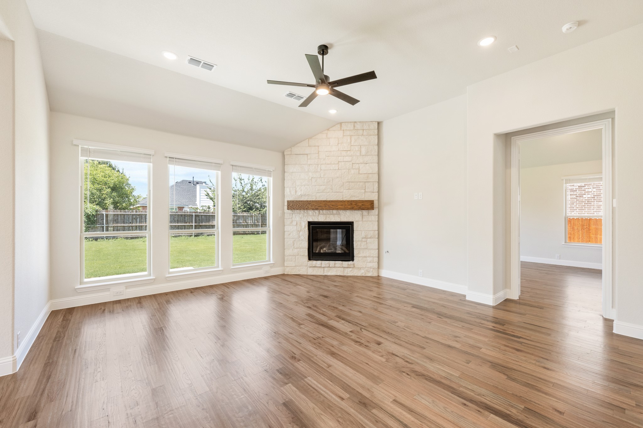 1109 Cardinal Drive Midlothian TX 76065