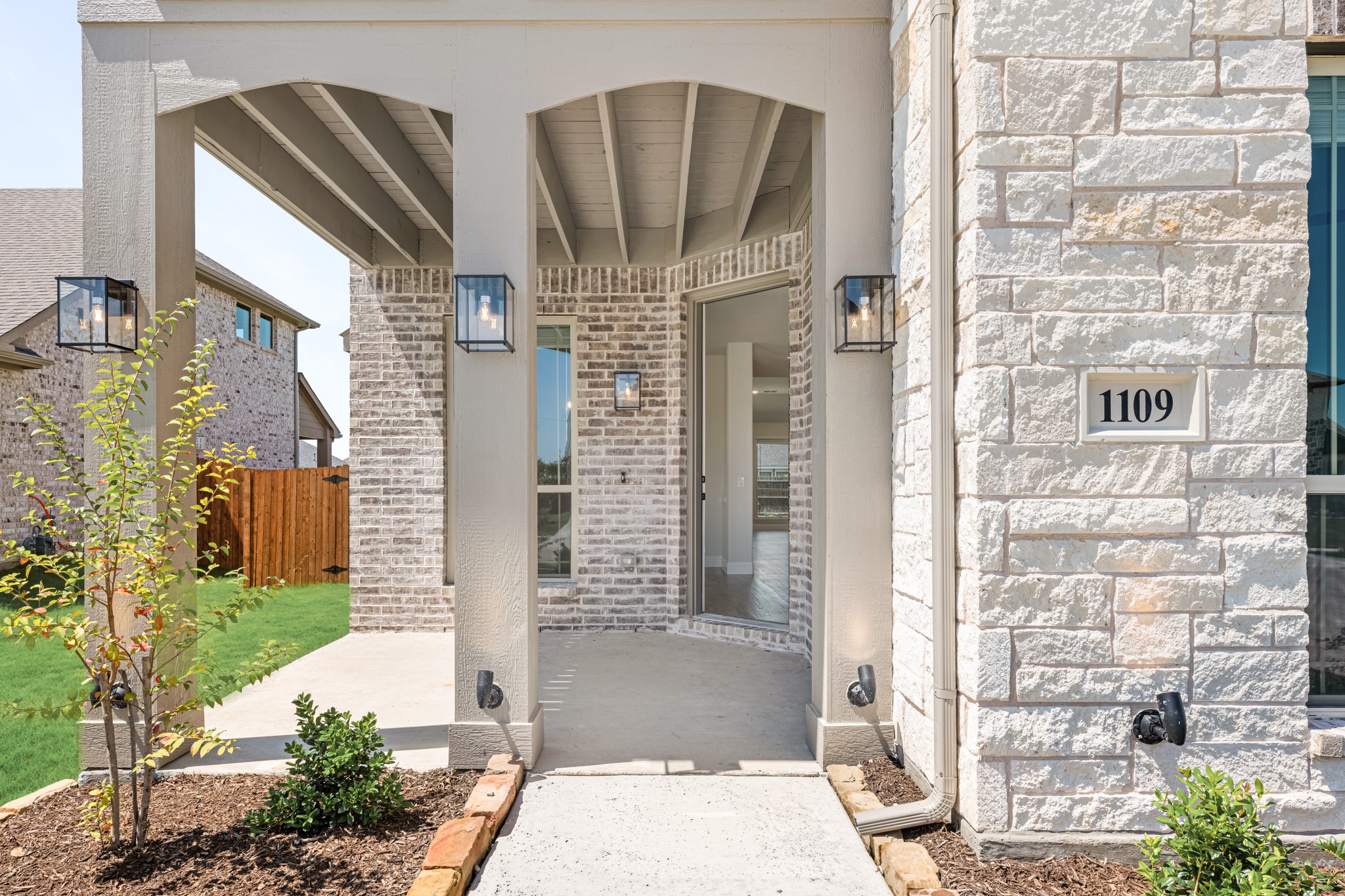 1109 Cardinal Drive Midlothian TX 76065