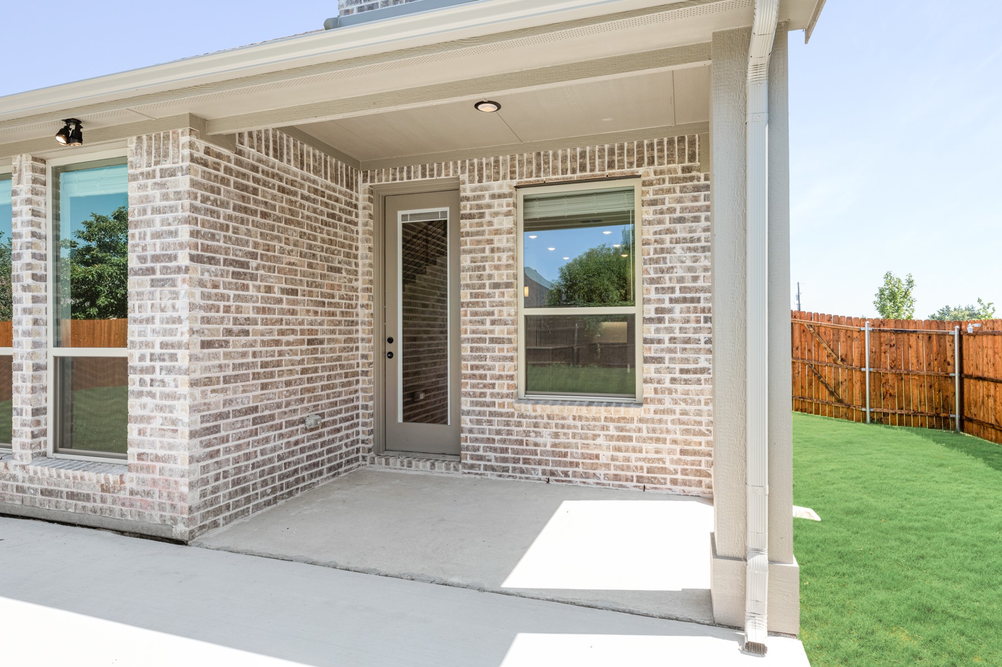 1109 Cardinal Drive Midlothian TX 76065