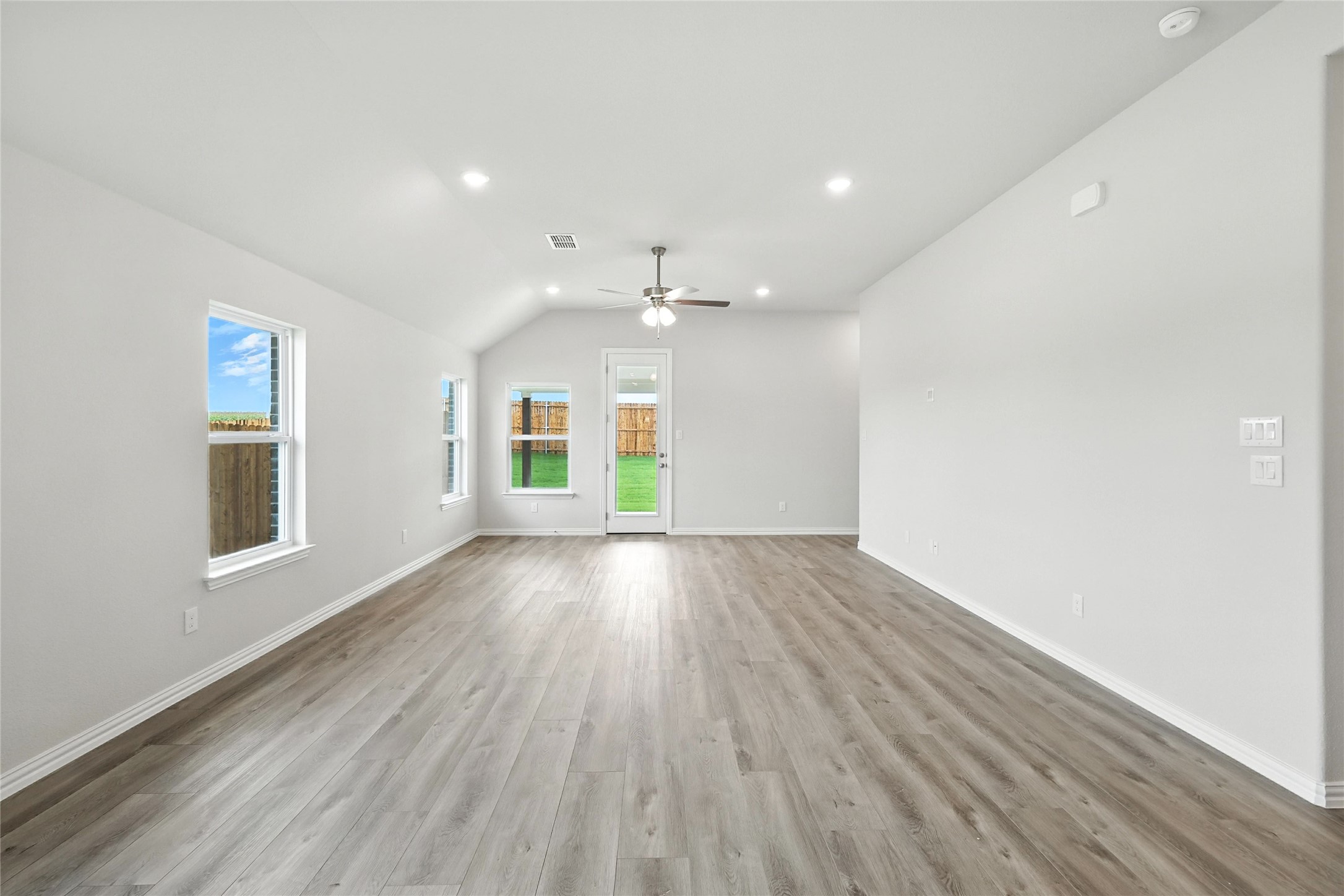 2401 Ridgecrest Lane Sherman TX 75092