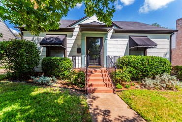 4312 Calmont Avenue Fort Worth TX 76107