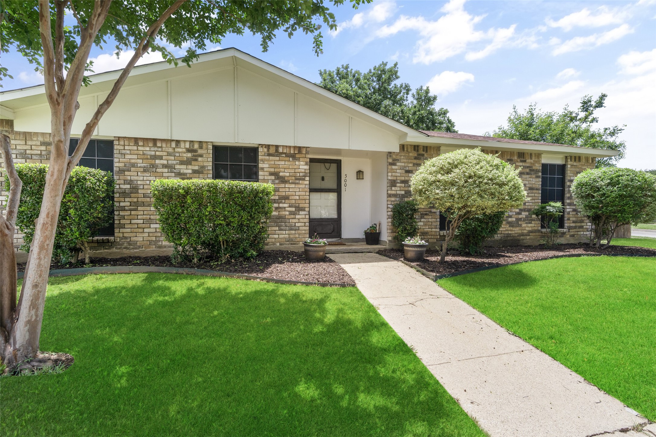 5001 Wheeler Circle The Colony TX 75056
