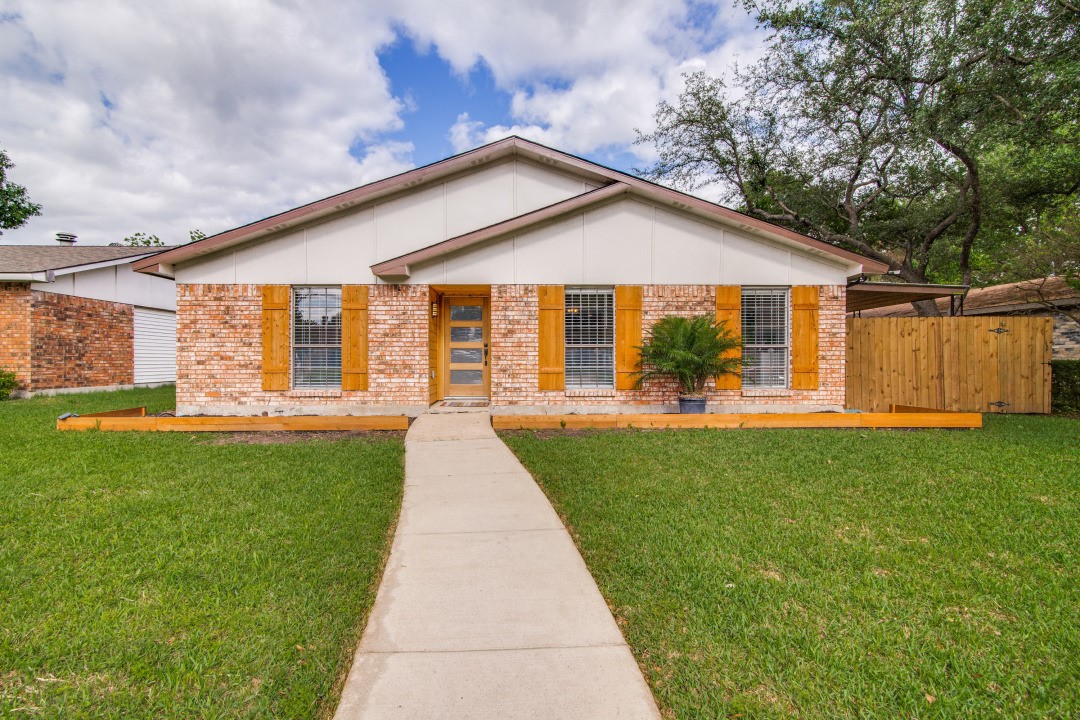6222 Mccartney Lane Garland TX 75043