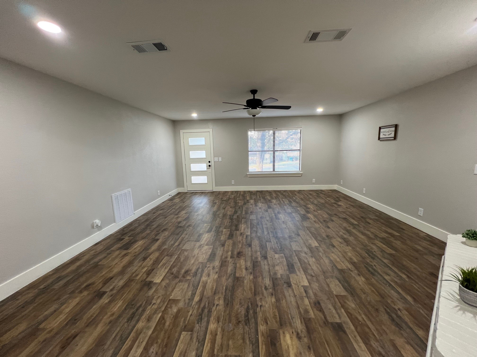 1728 W Washington Street Denison TX 75020
