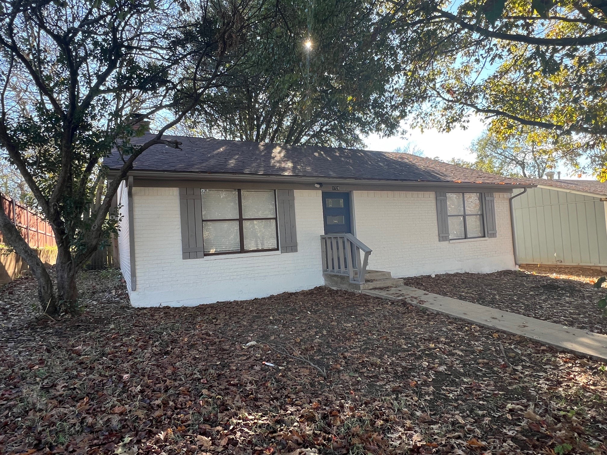 1728 W Washington Street Denison TX 75020