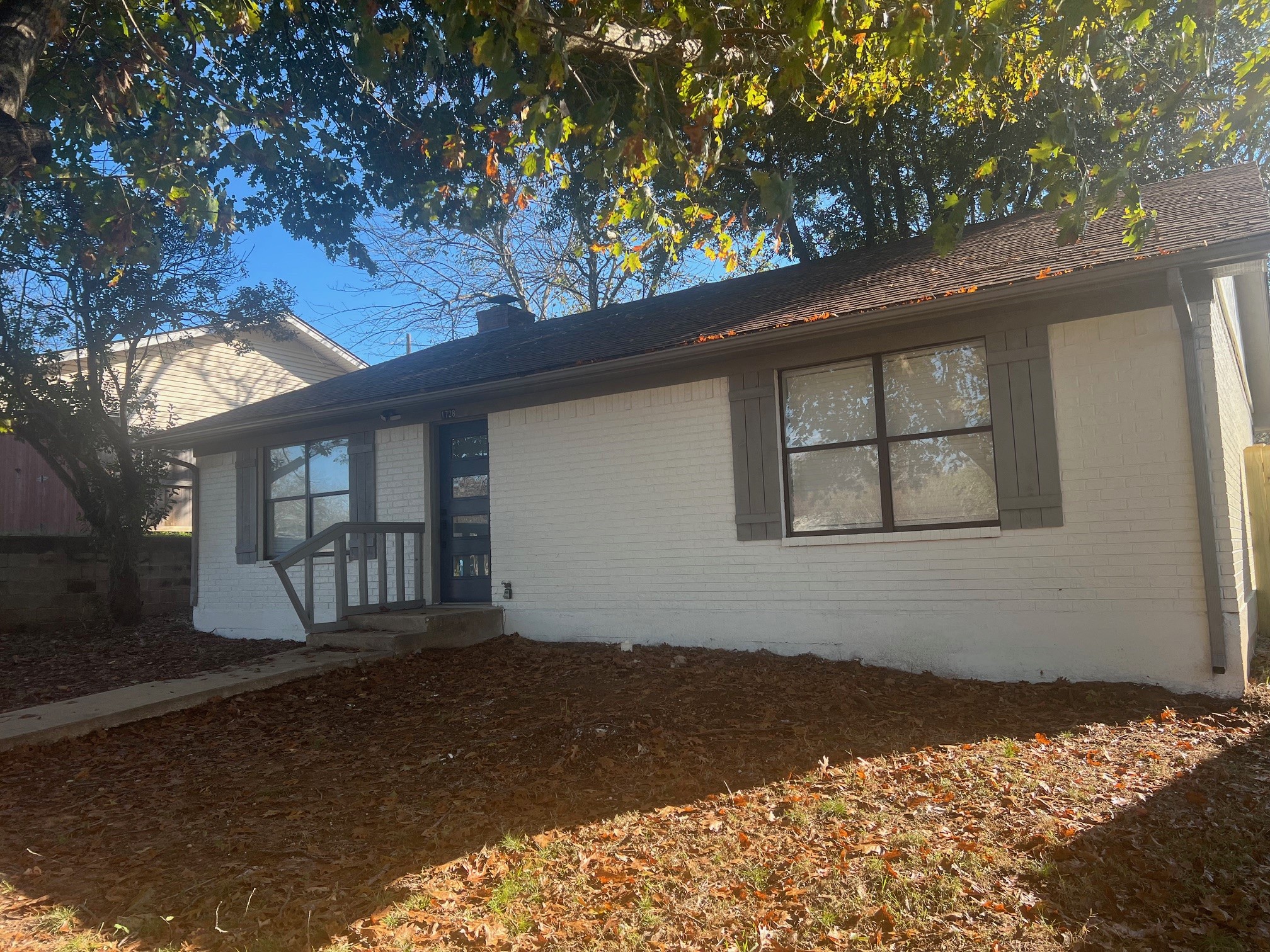 1728 W Washington Street Denison TX 75020