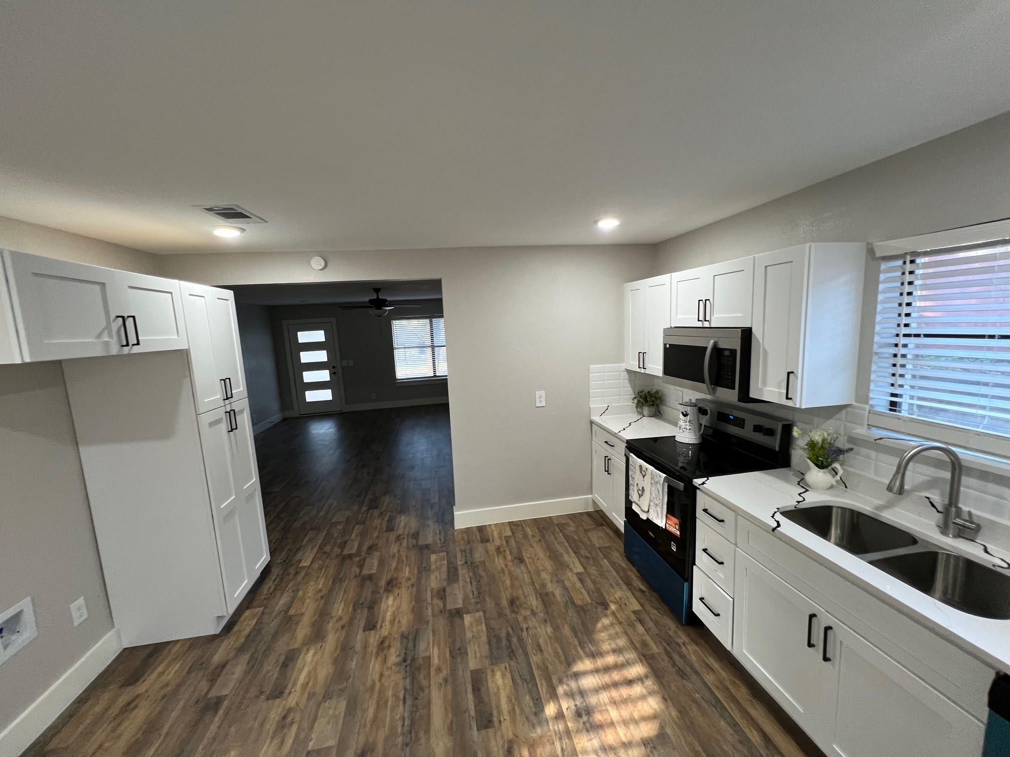 1728 W Washington Street Denison TX 75020